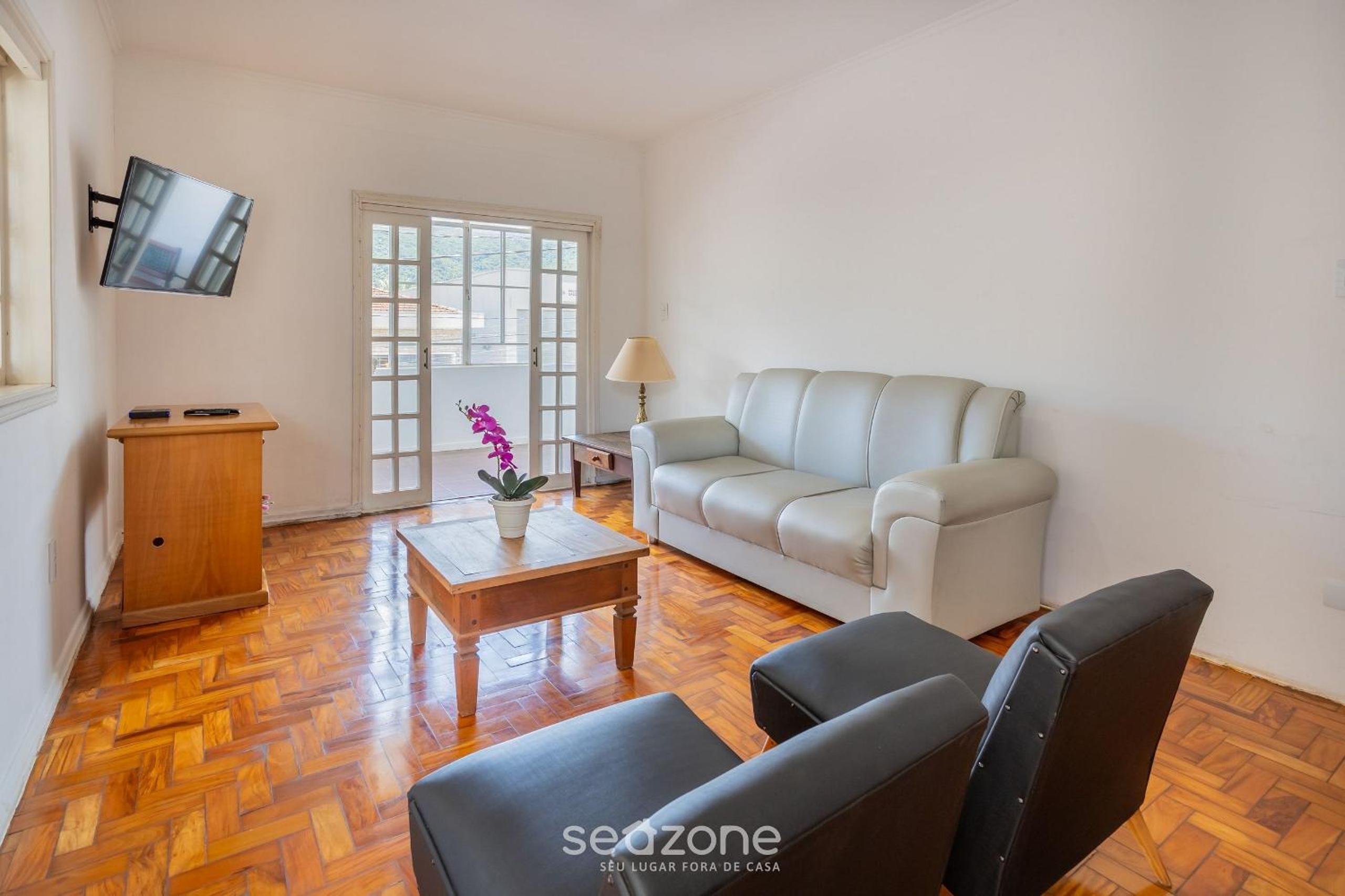 Villa photo 1