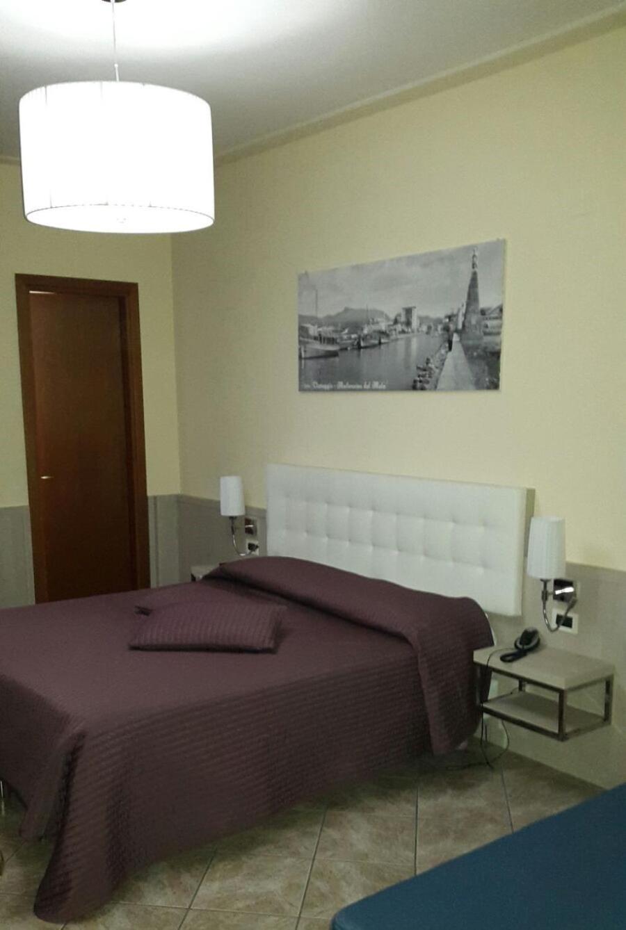 Double or Twin Room - Photo 20