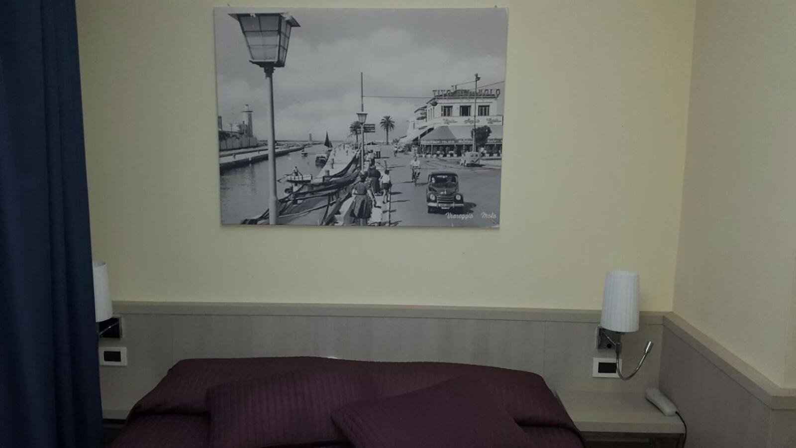 Double or Twin Room - Photo 2