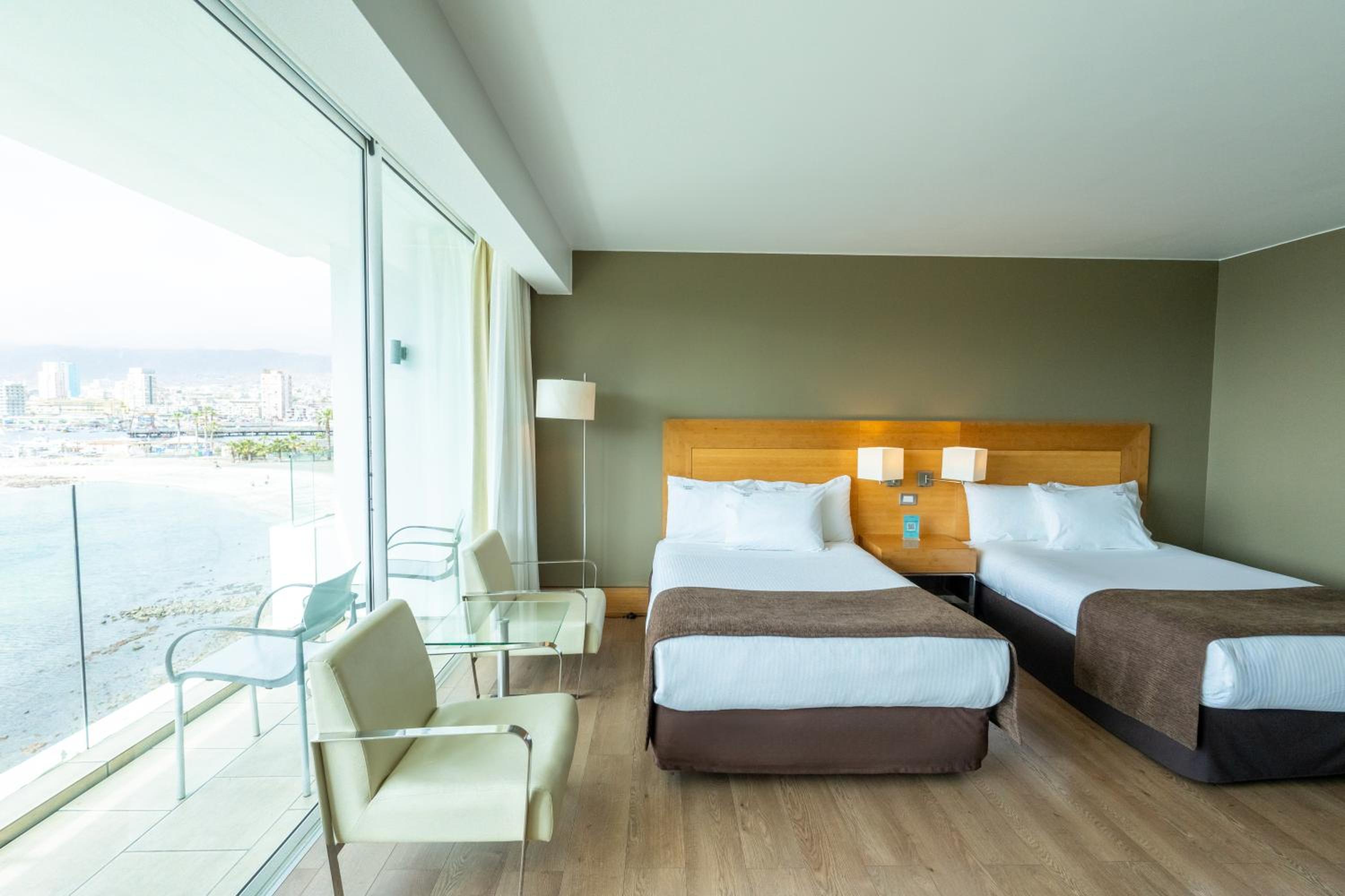 Twin Queen Suite with Sea View
