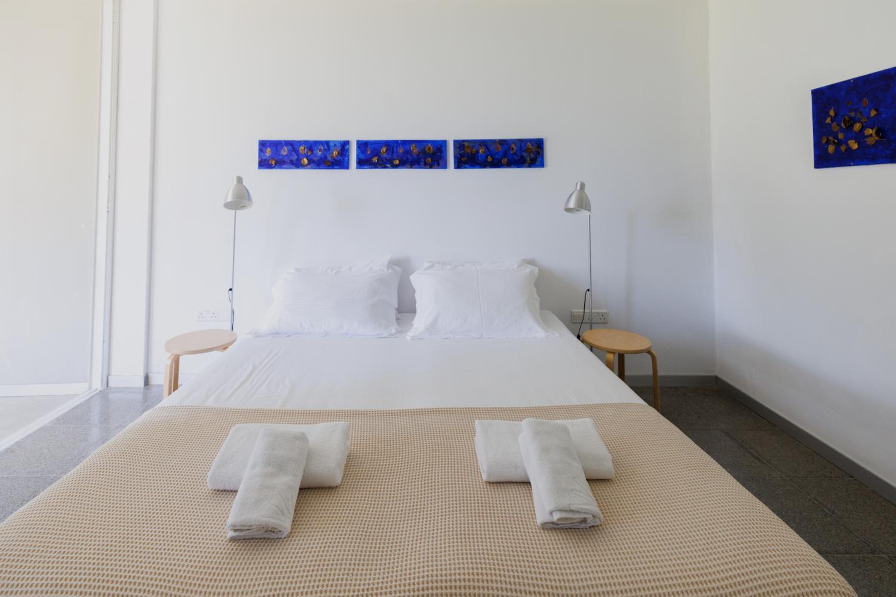 One-Bedroom Apartment - Photo 10