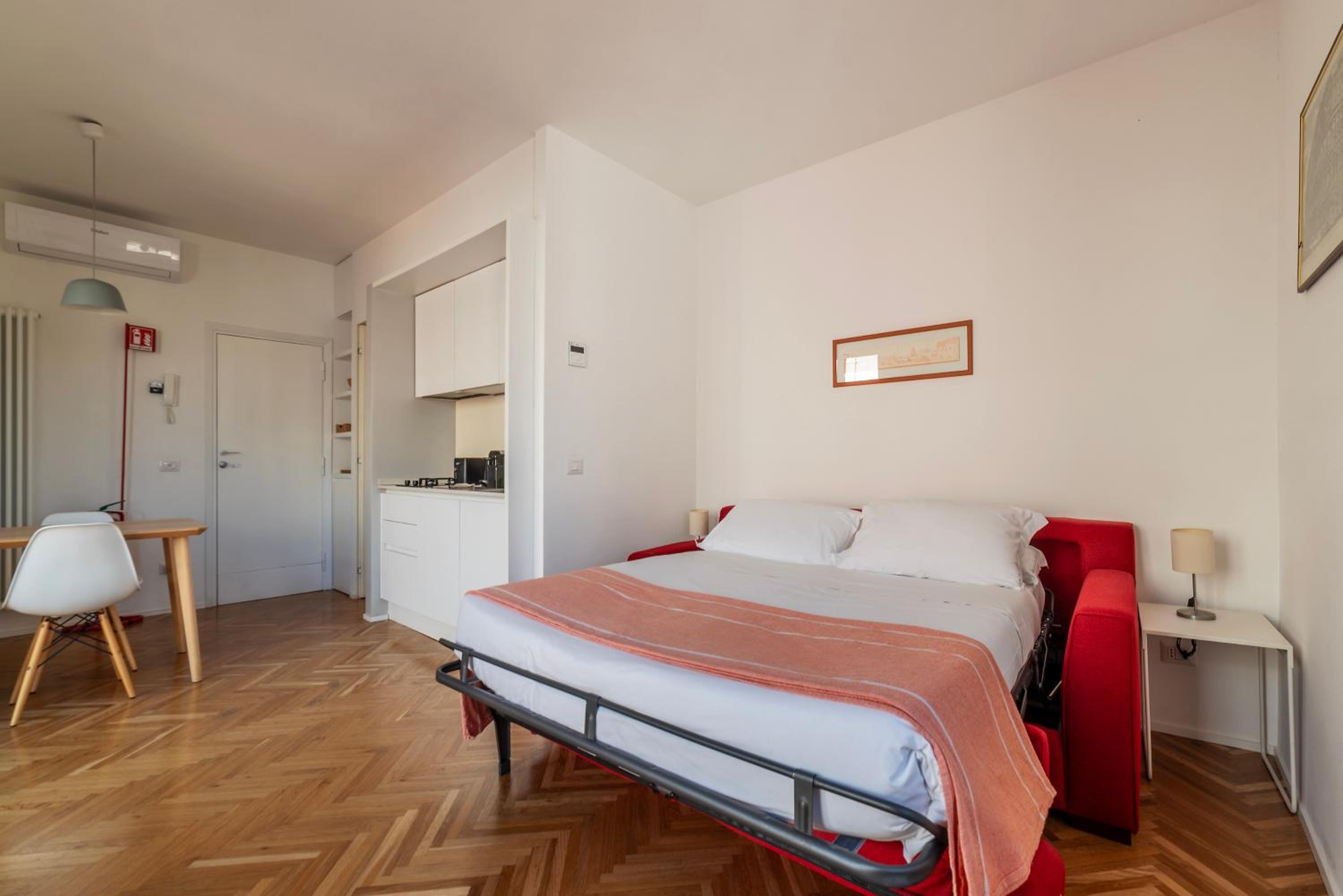 One-Bedroom Apartment