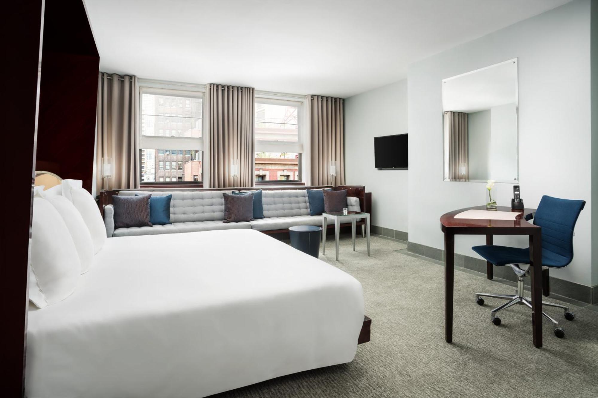 Deluxe King Room