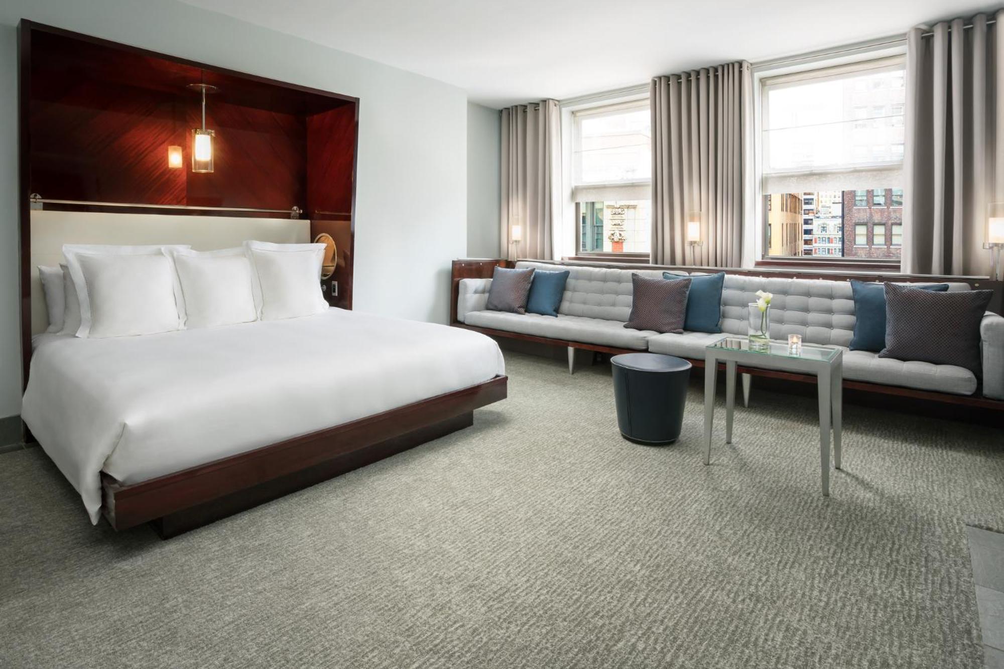 Deluxe King Room