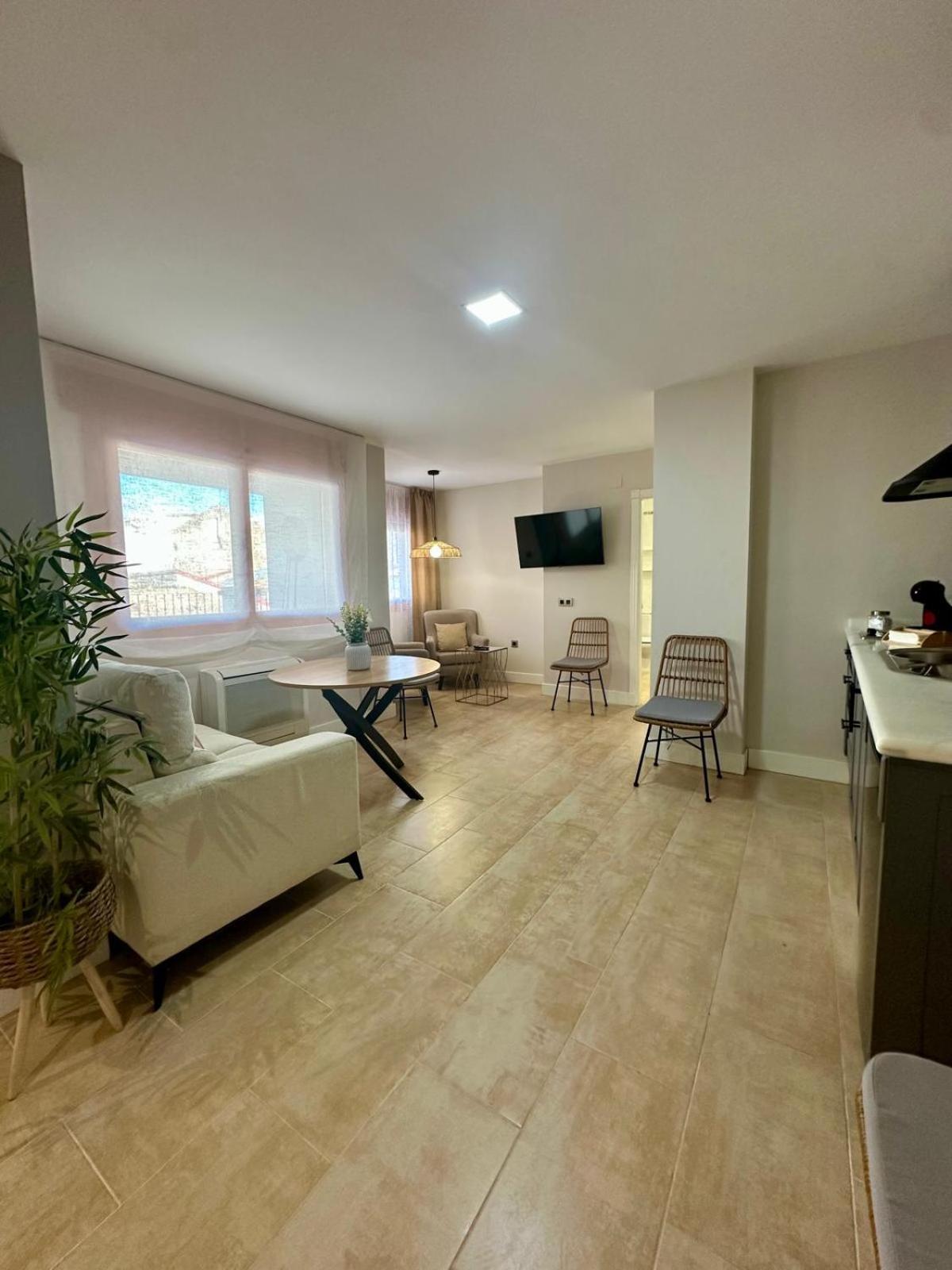 Three-Bedroom Apartment photo 2
