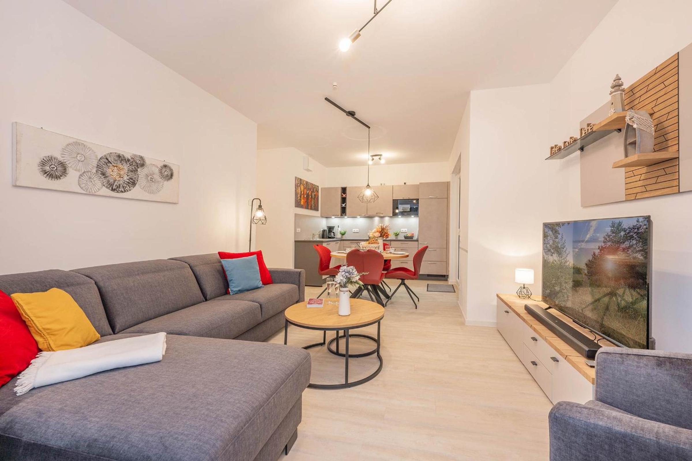 Apartment with Balcony photo 1