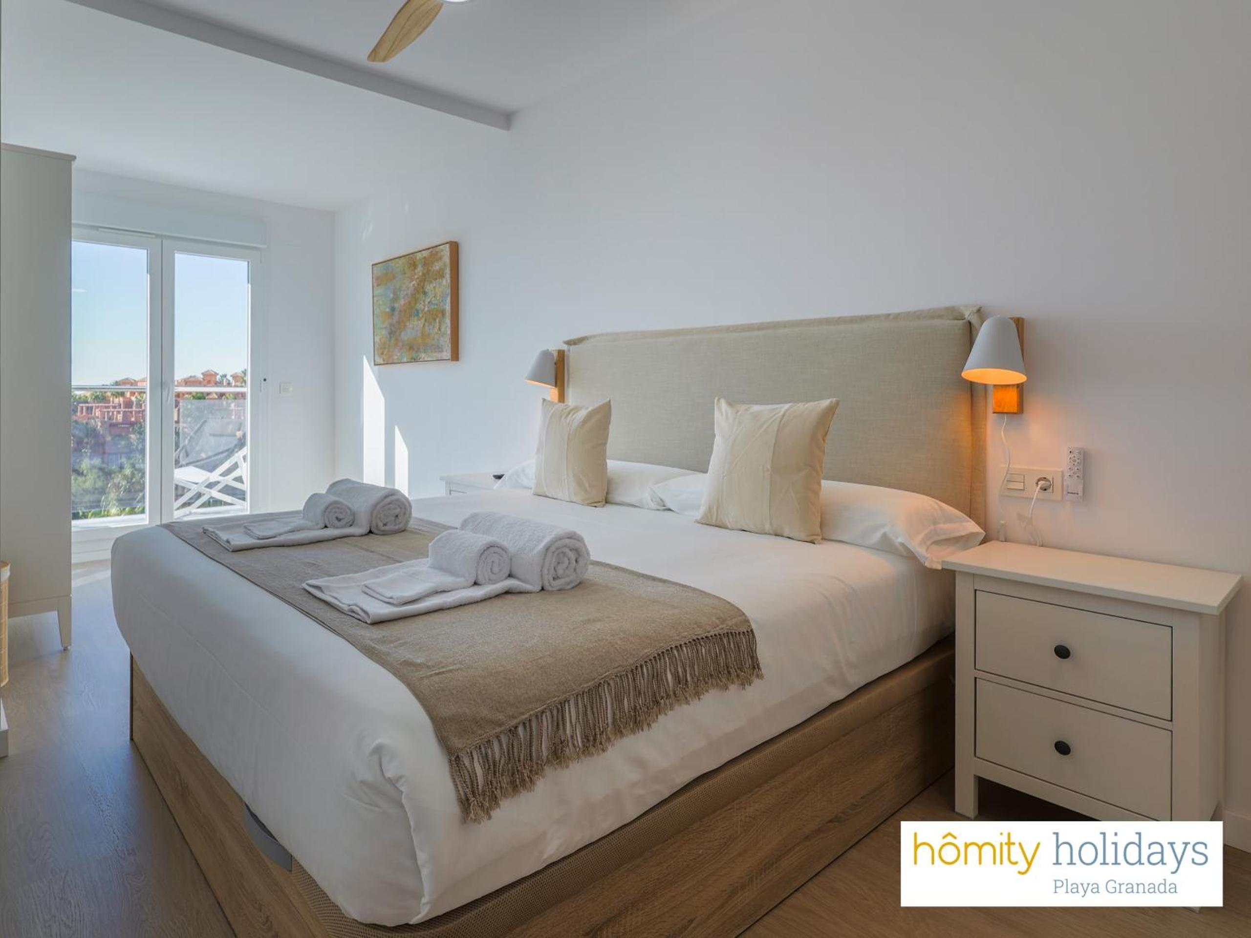 Apartamento de tres habitaciones con vista al mar