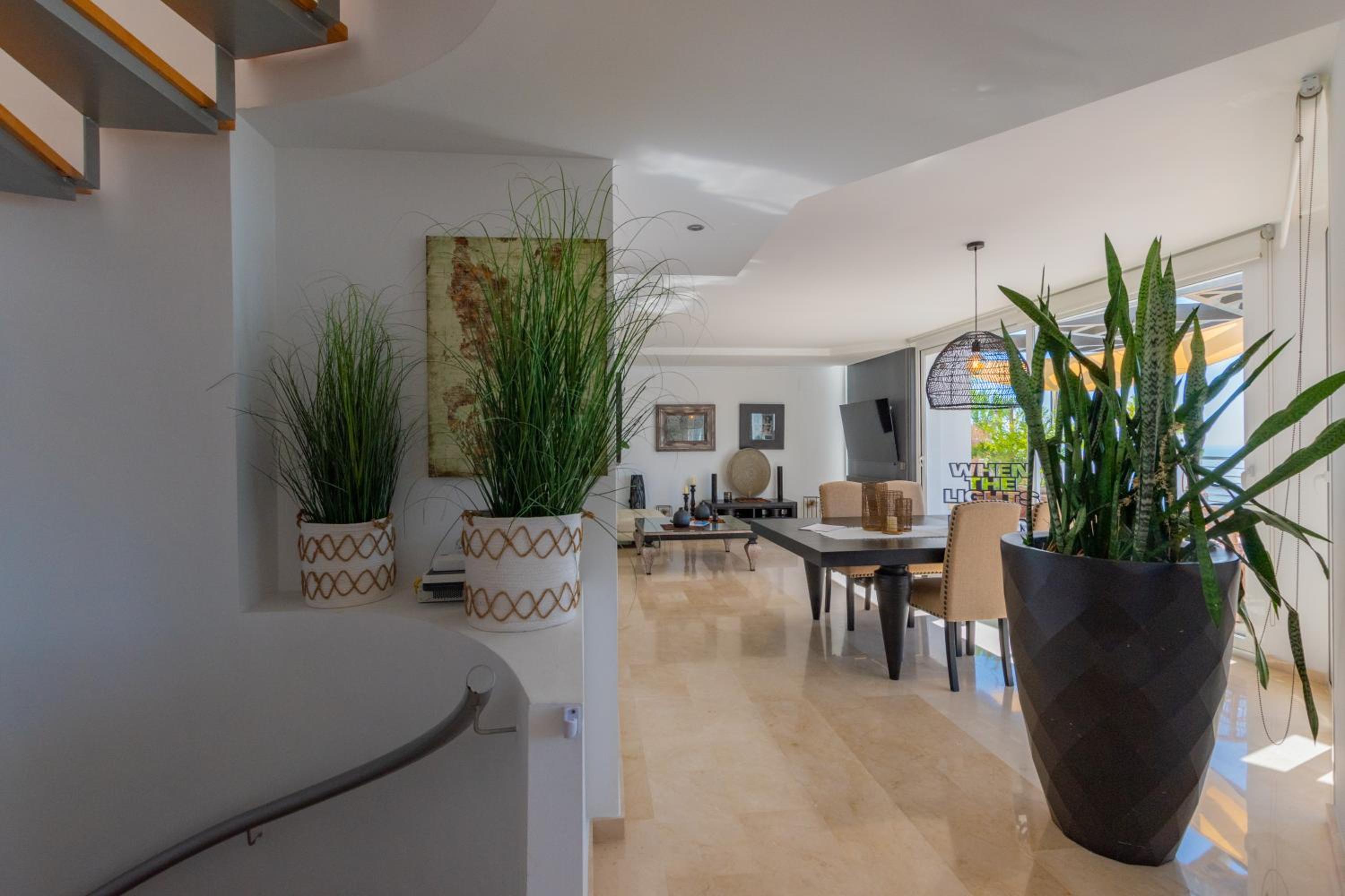 Villa with Sea View photo 3