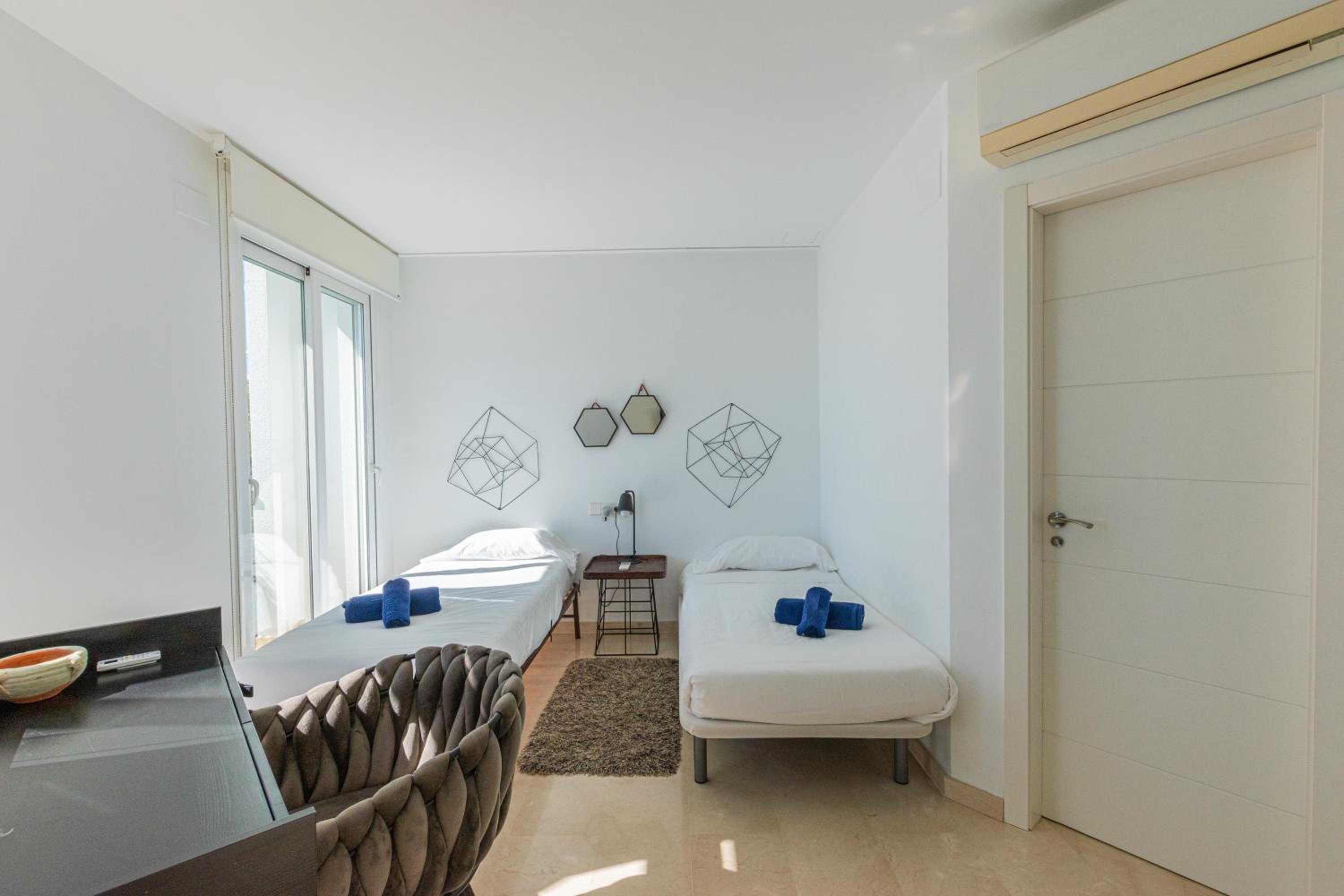 Villa with Sea View photo 2