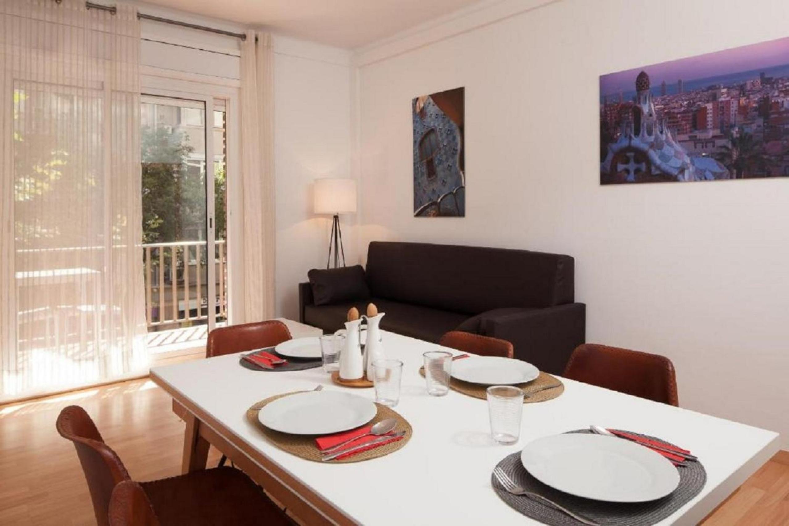 Two-Bedroom Apartment with Terrace (5 Adults) photo 2