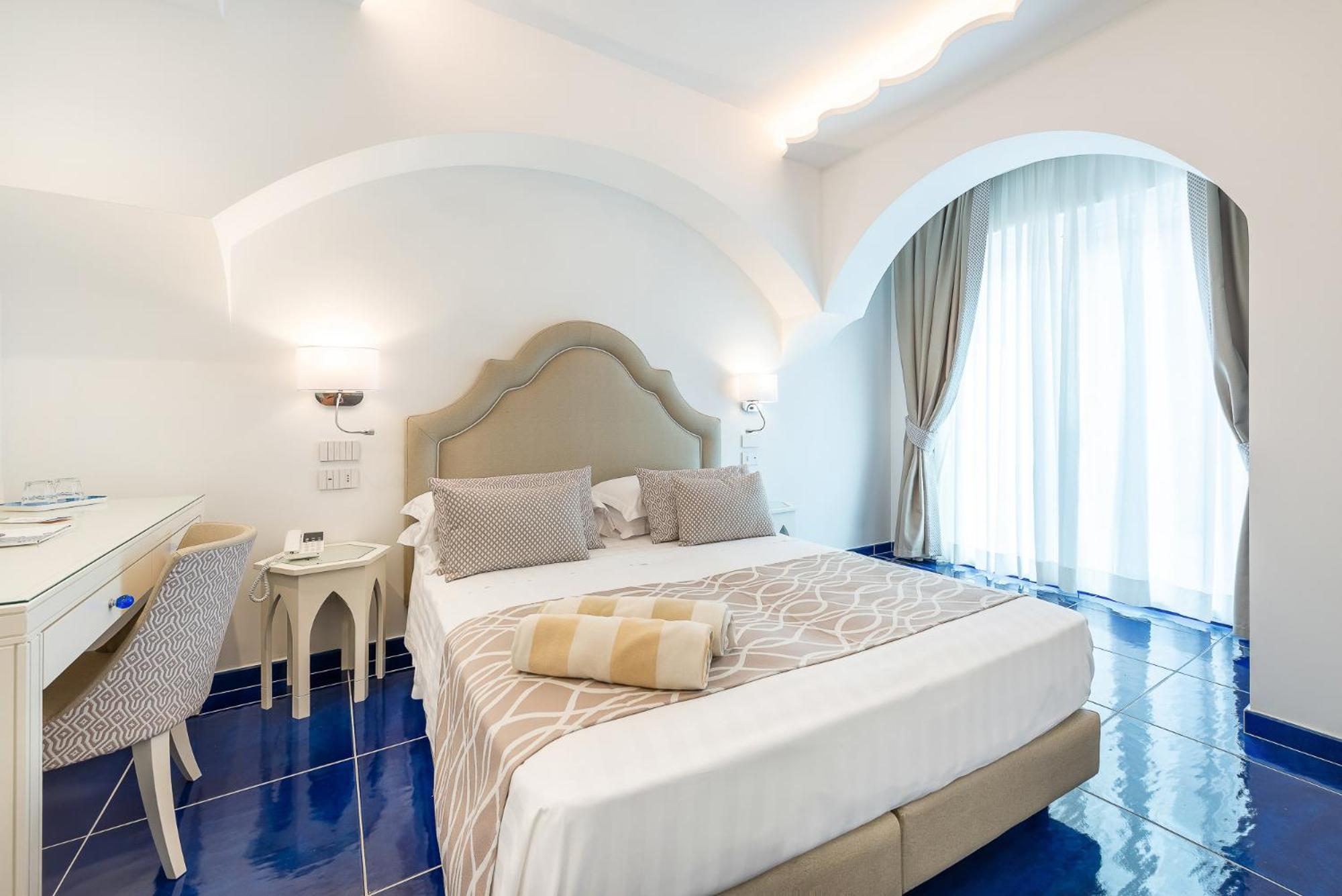 Superior Double Room - Photo 1