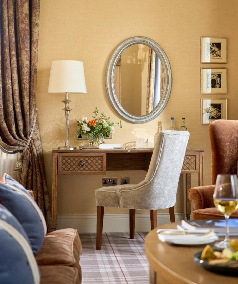 Viscount Stateroom King photo 2