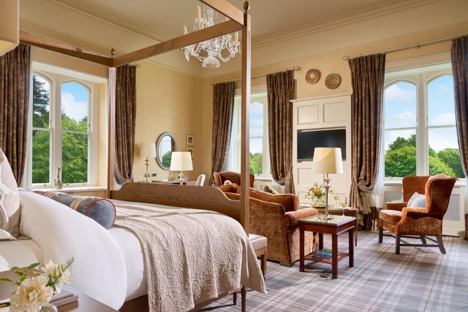 Viscount Stateroom King photo 1