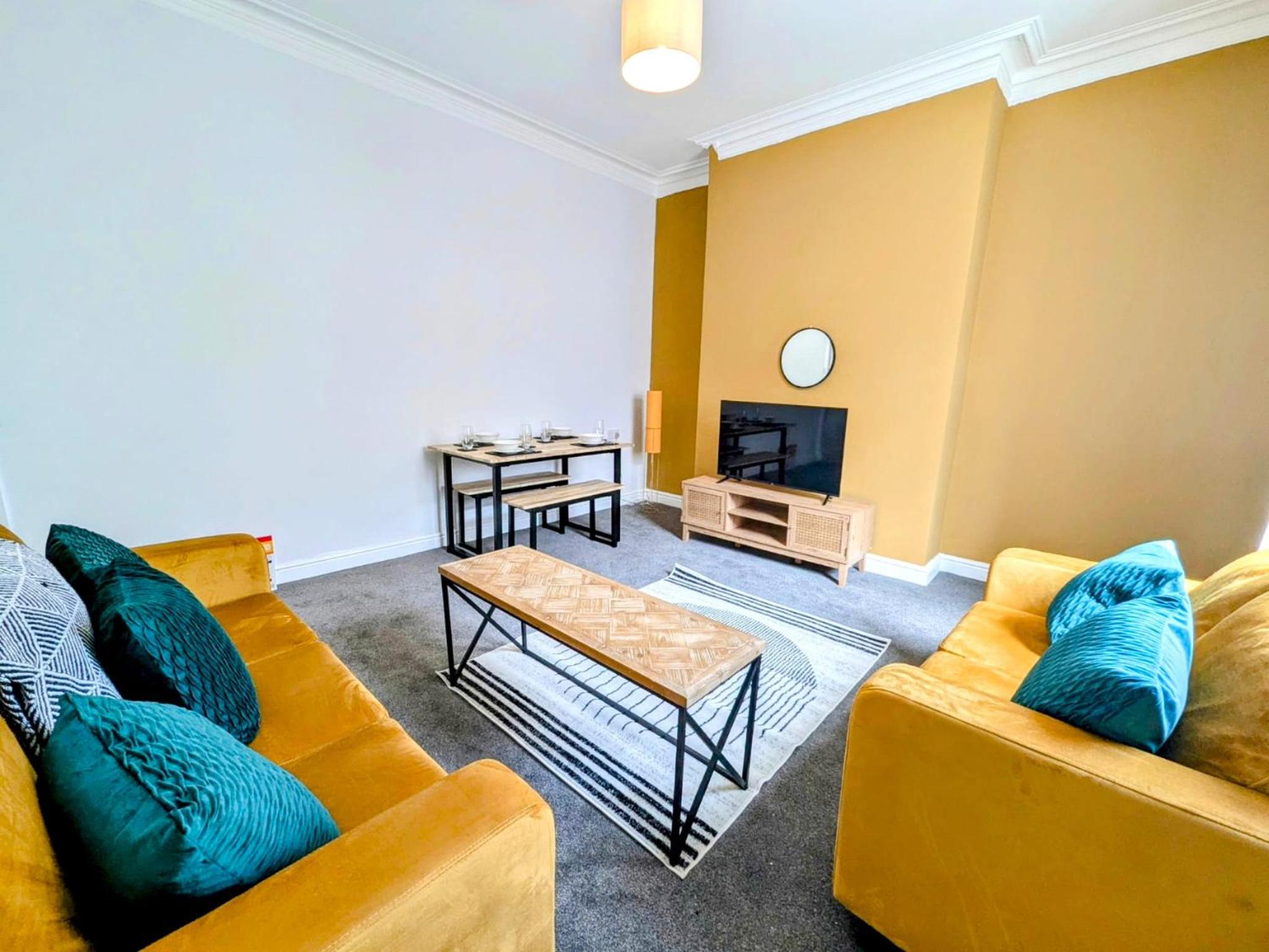 Apartment photo 1