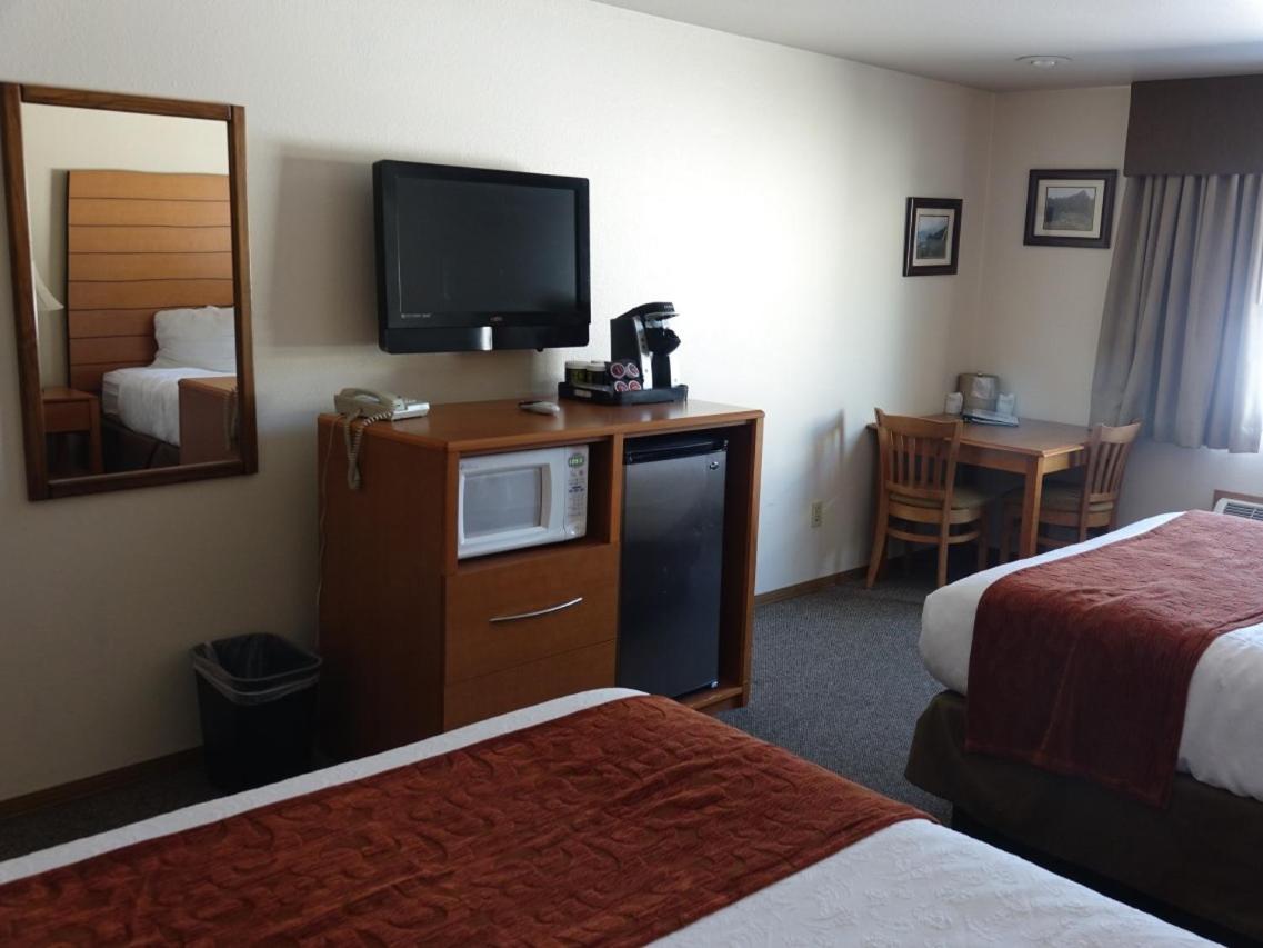 ADA Room-Disability Access Queen Queen Room  photo 2