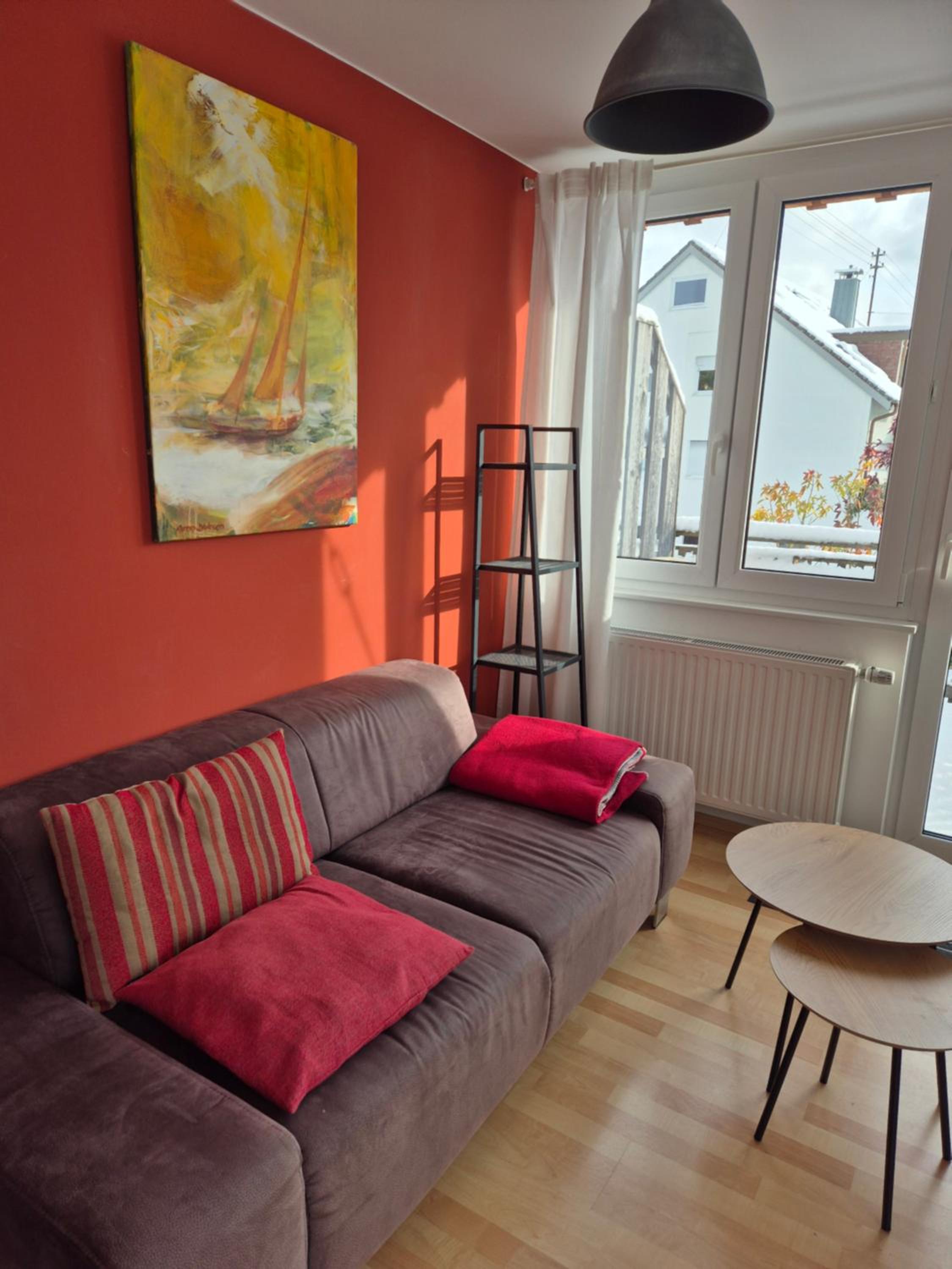 One-Bedroom Apartment photo 2