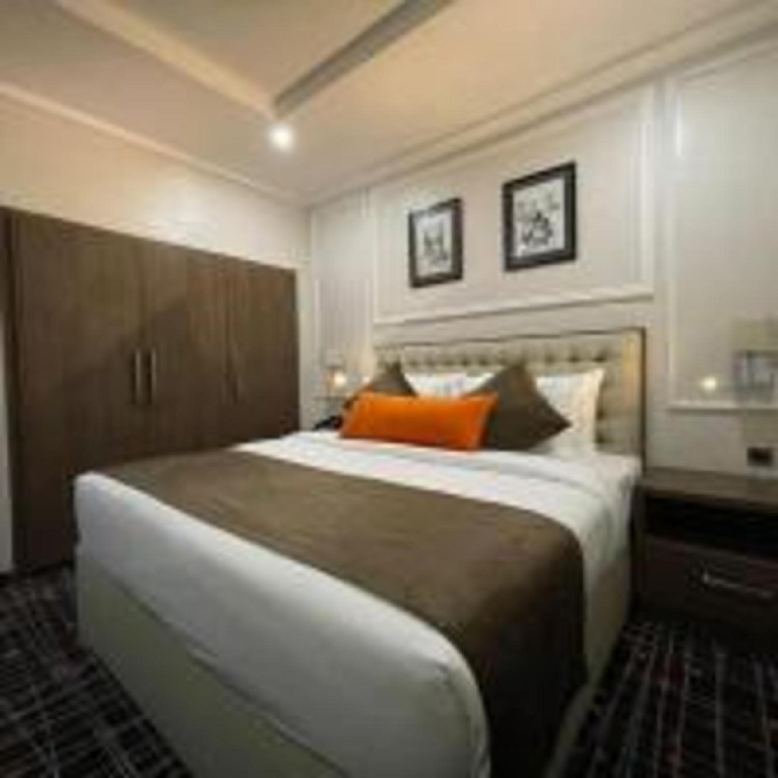 Large Double Room photo 2