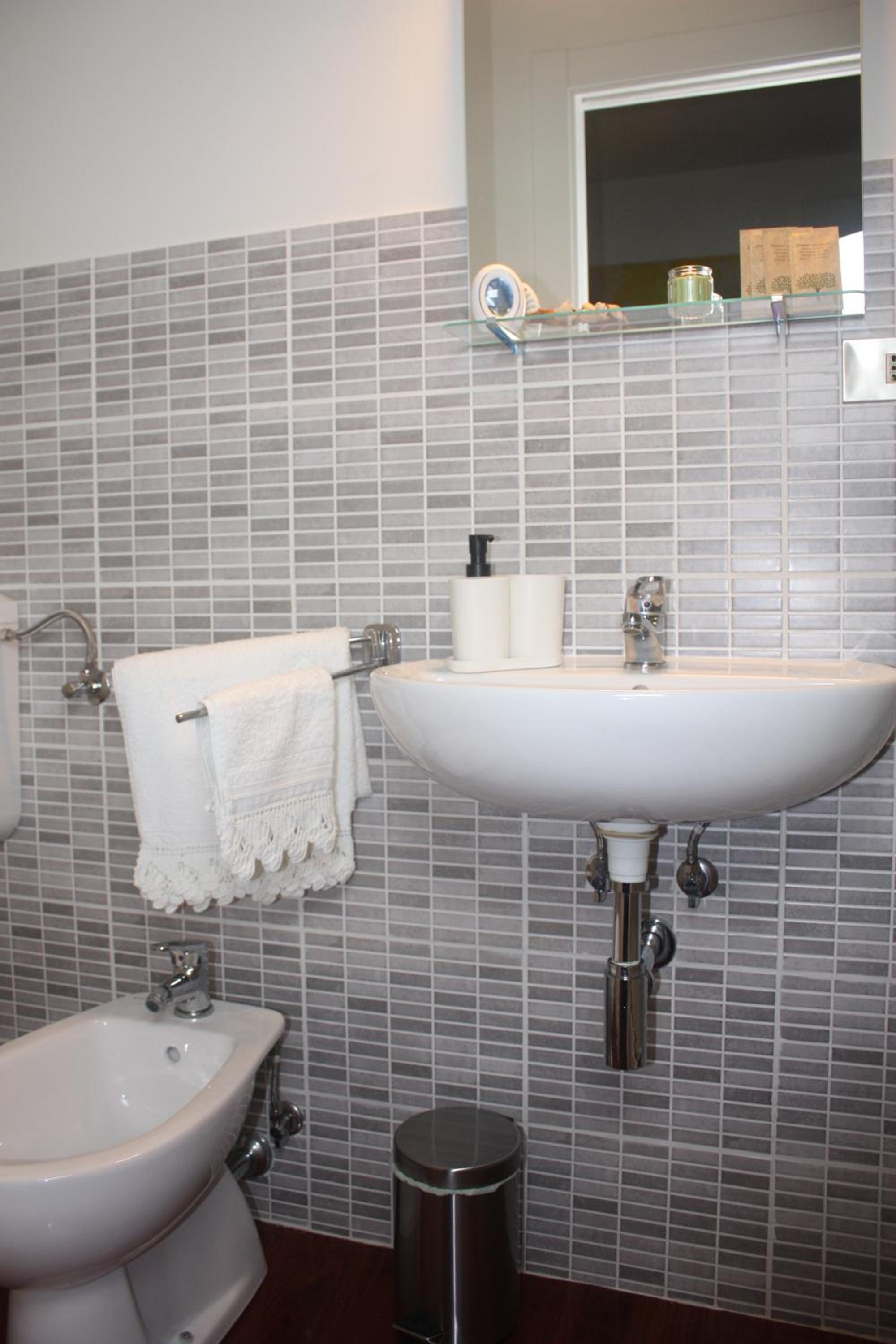Large Double Room photo 2