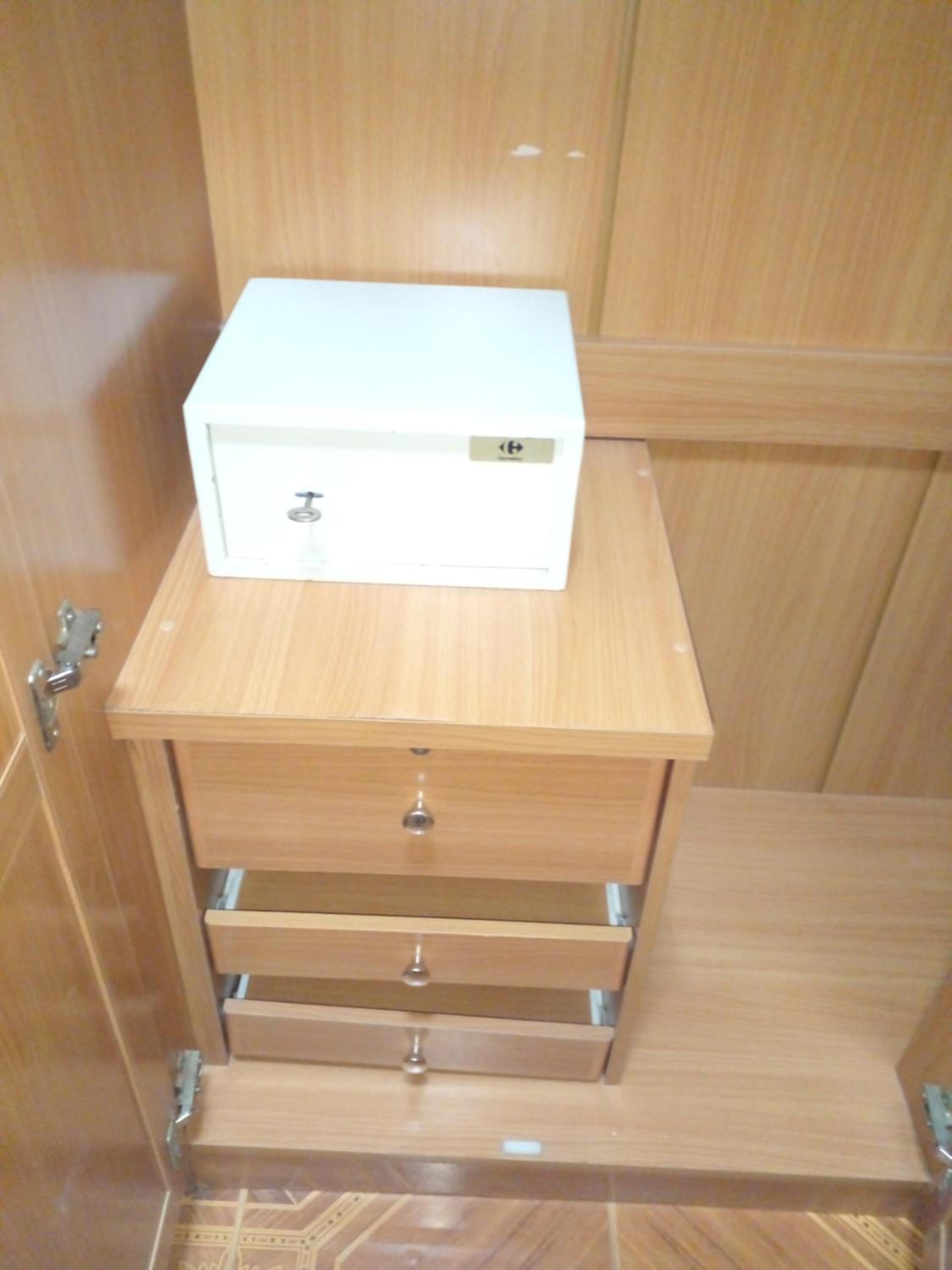 Deluxe Double Room with Balcony - Photo 15