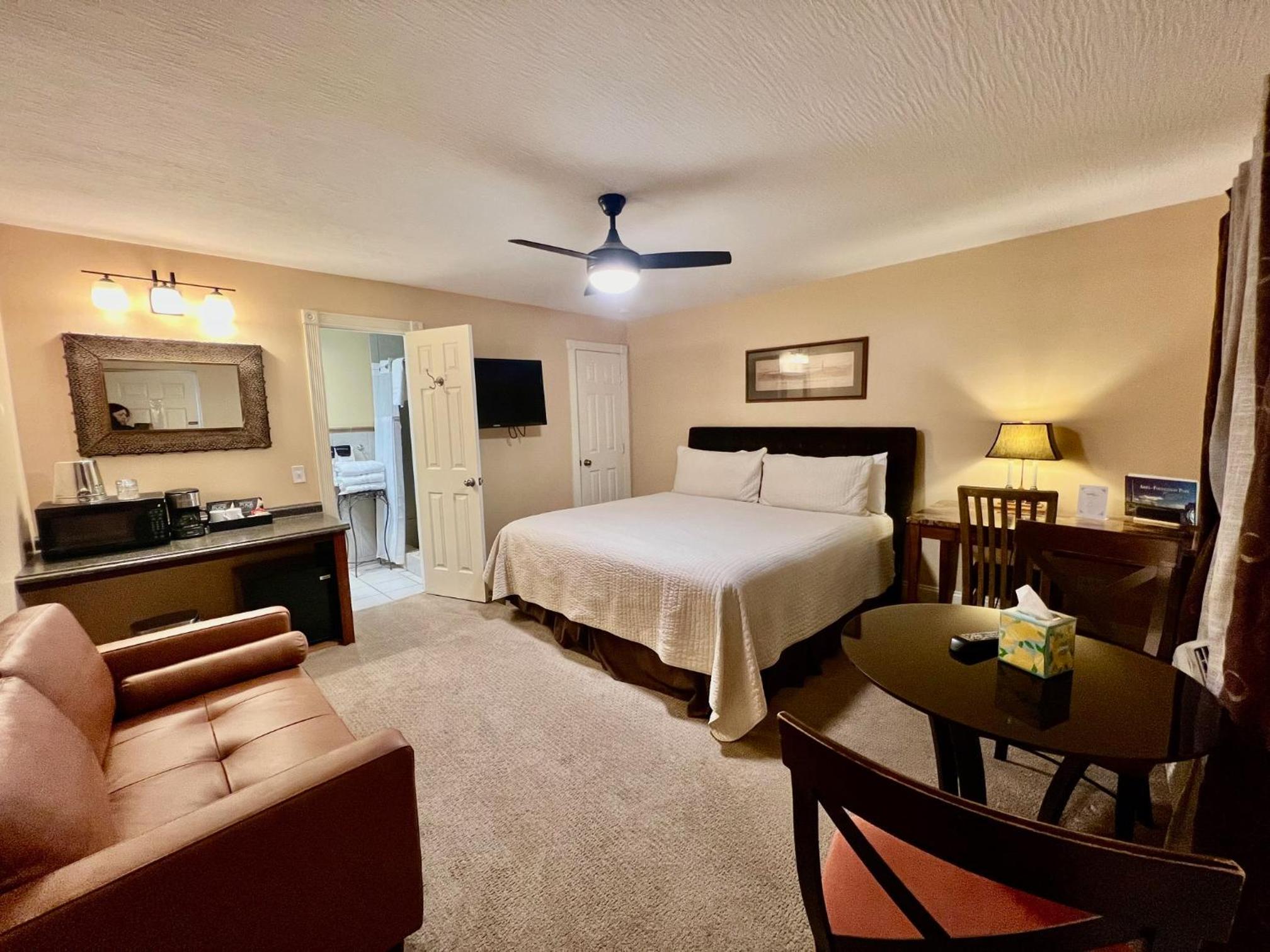 King Room