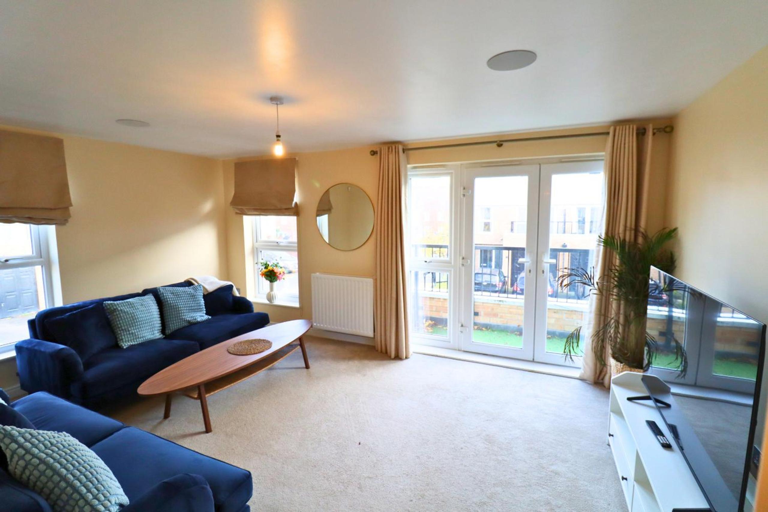 Four-Bedroom House photo 2