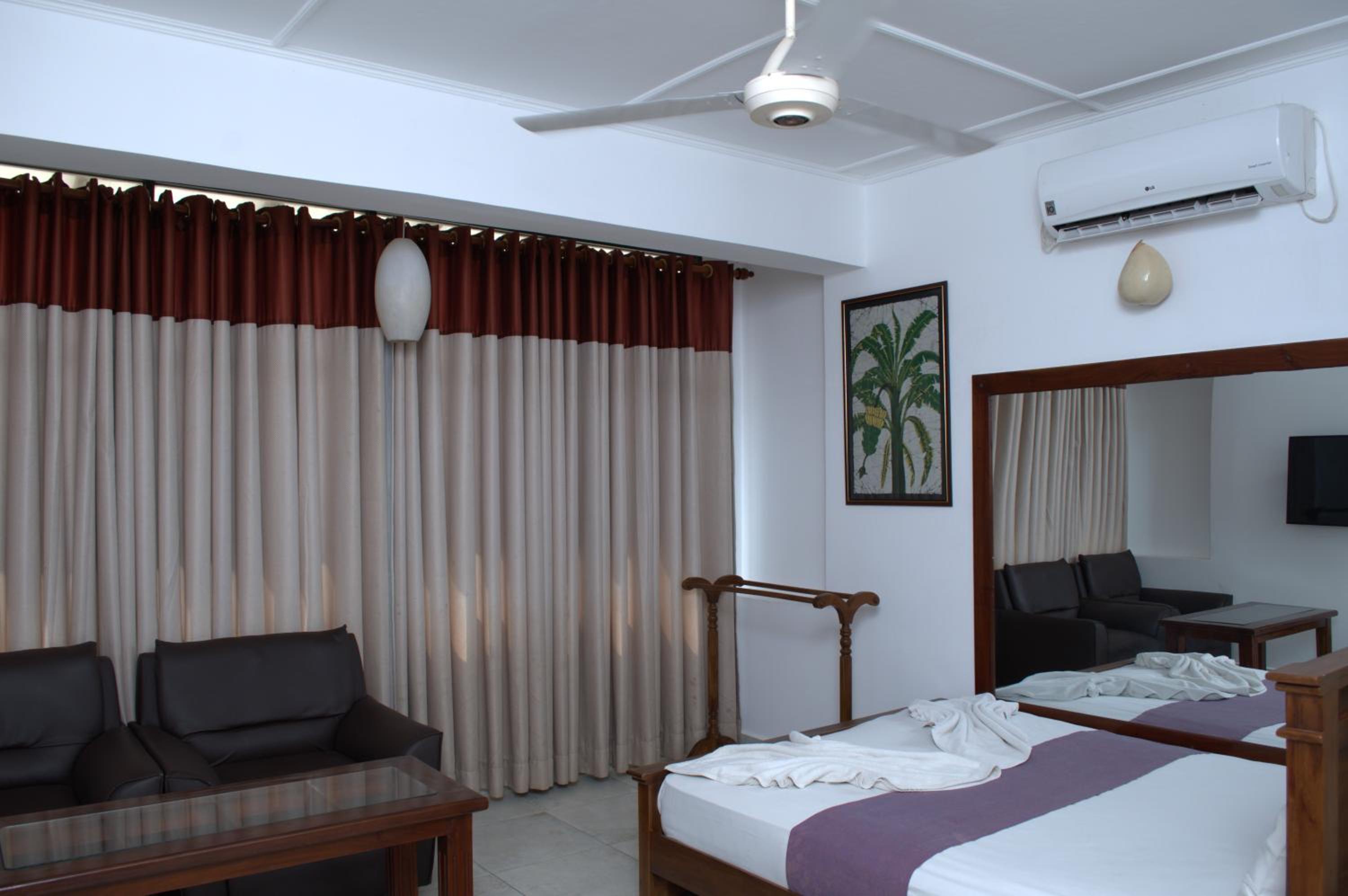 Deluxe Double Room with Sea View photo 3
