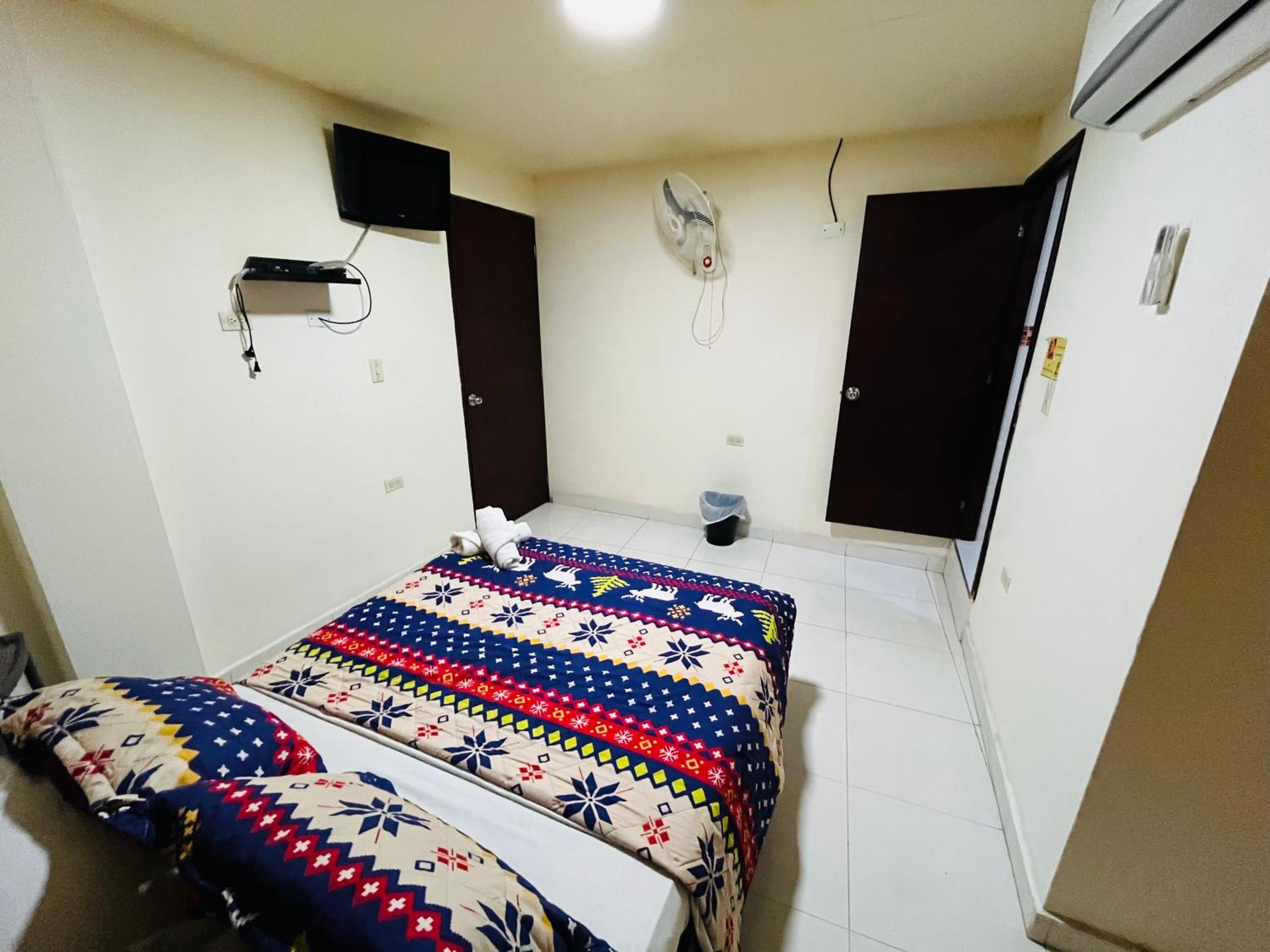 Standard Double Room with Aircon  photo 3