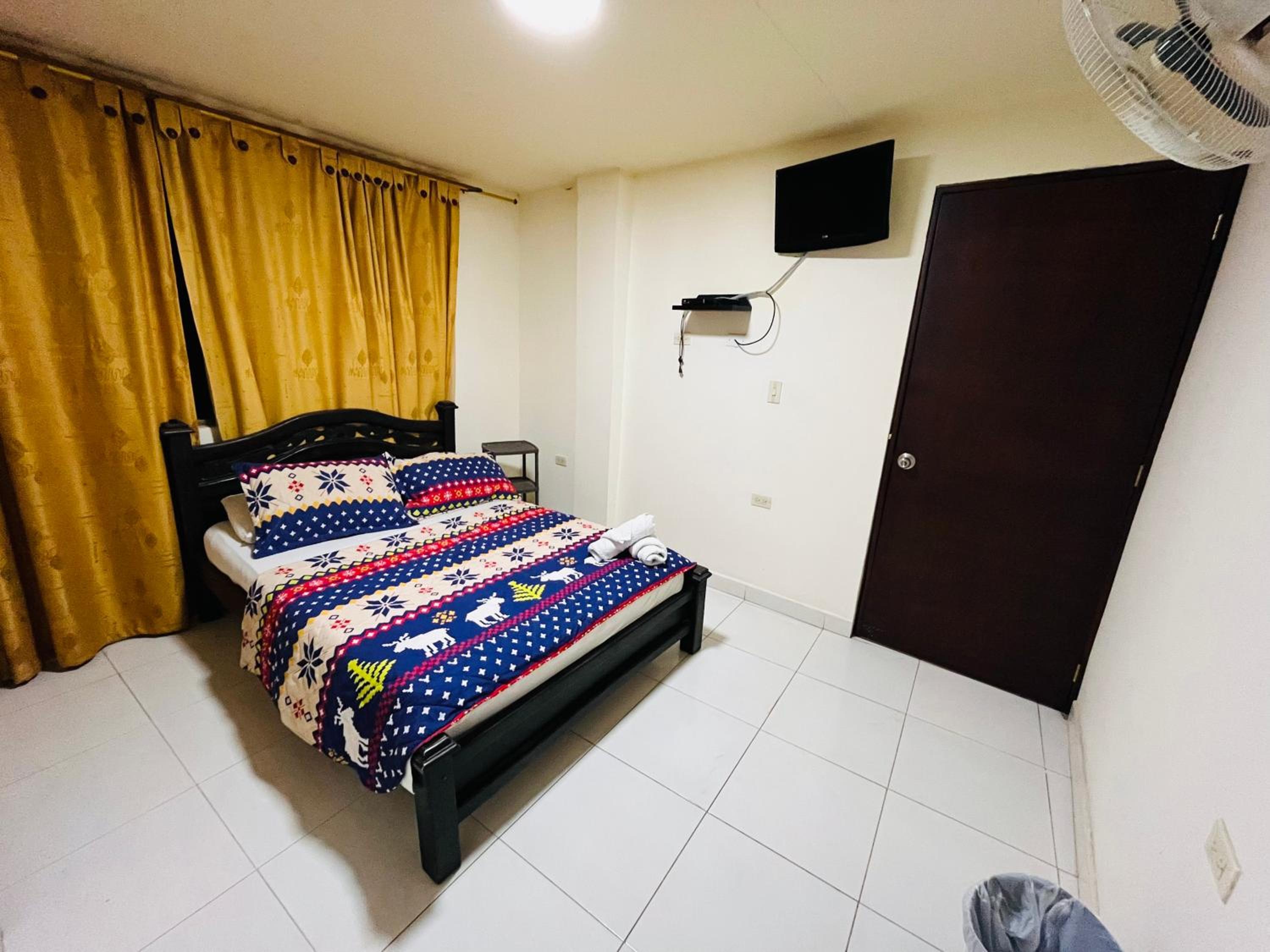 Standard Double Room with Aircon  photo 2