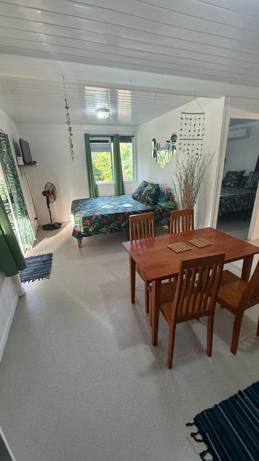 One-Bedroom House photo 3