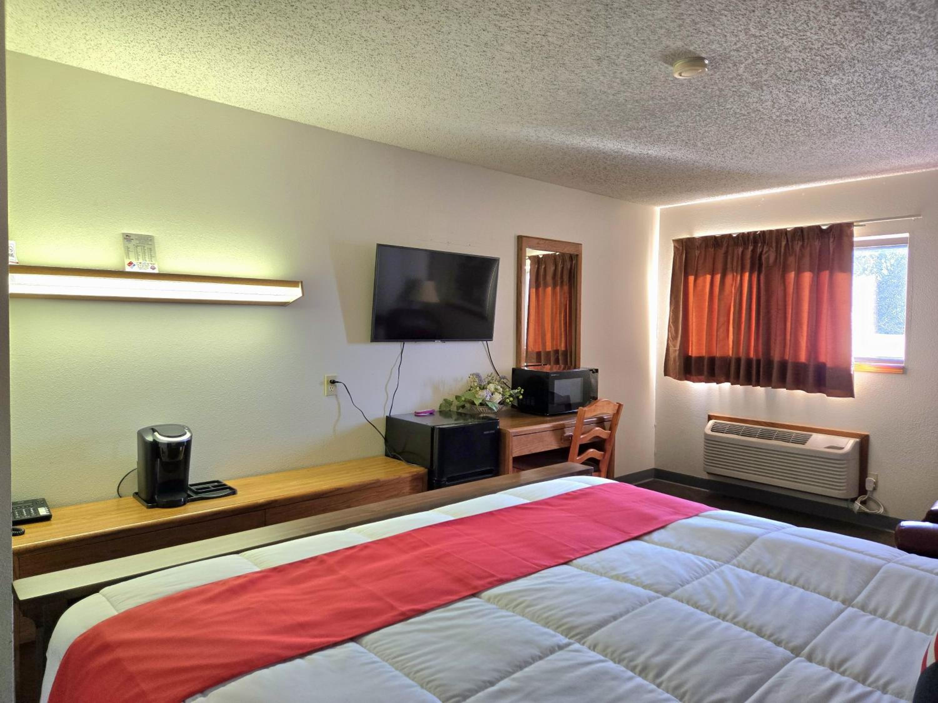 Standard Queen Room photo 1
