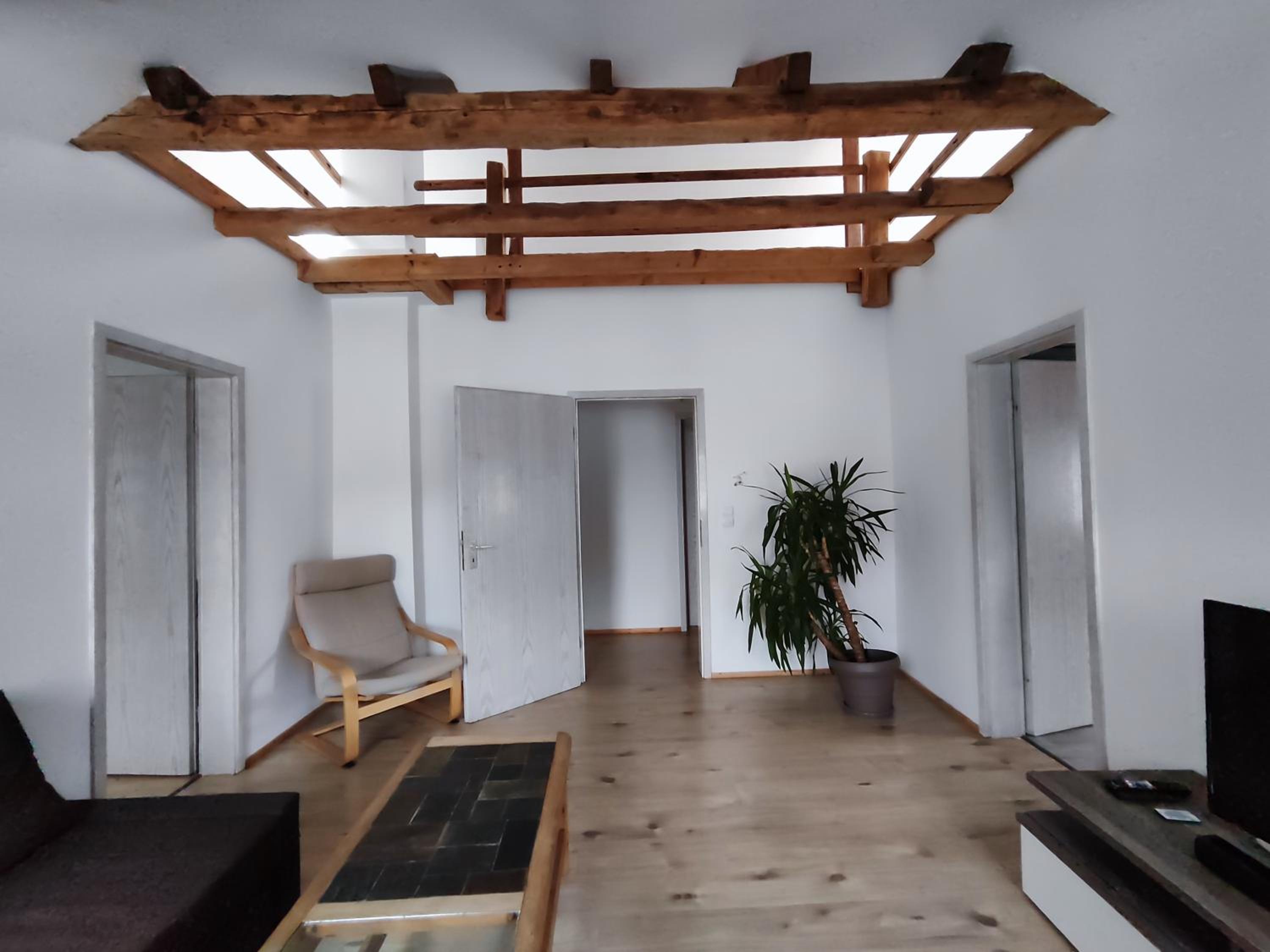 Apartment photo 2
