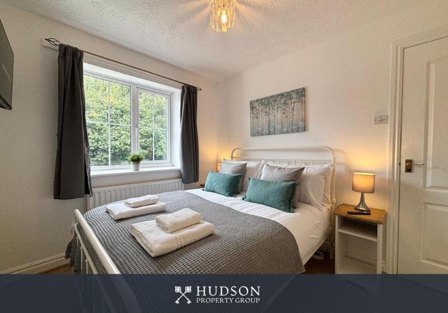 Three-Bedroom House photo 1