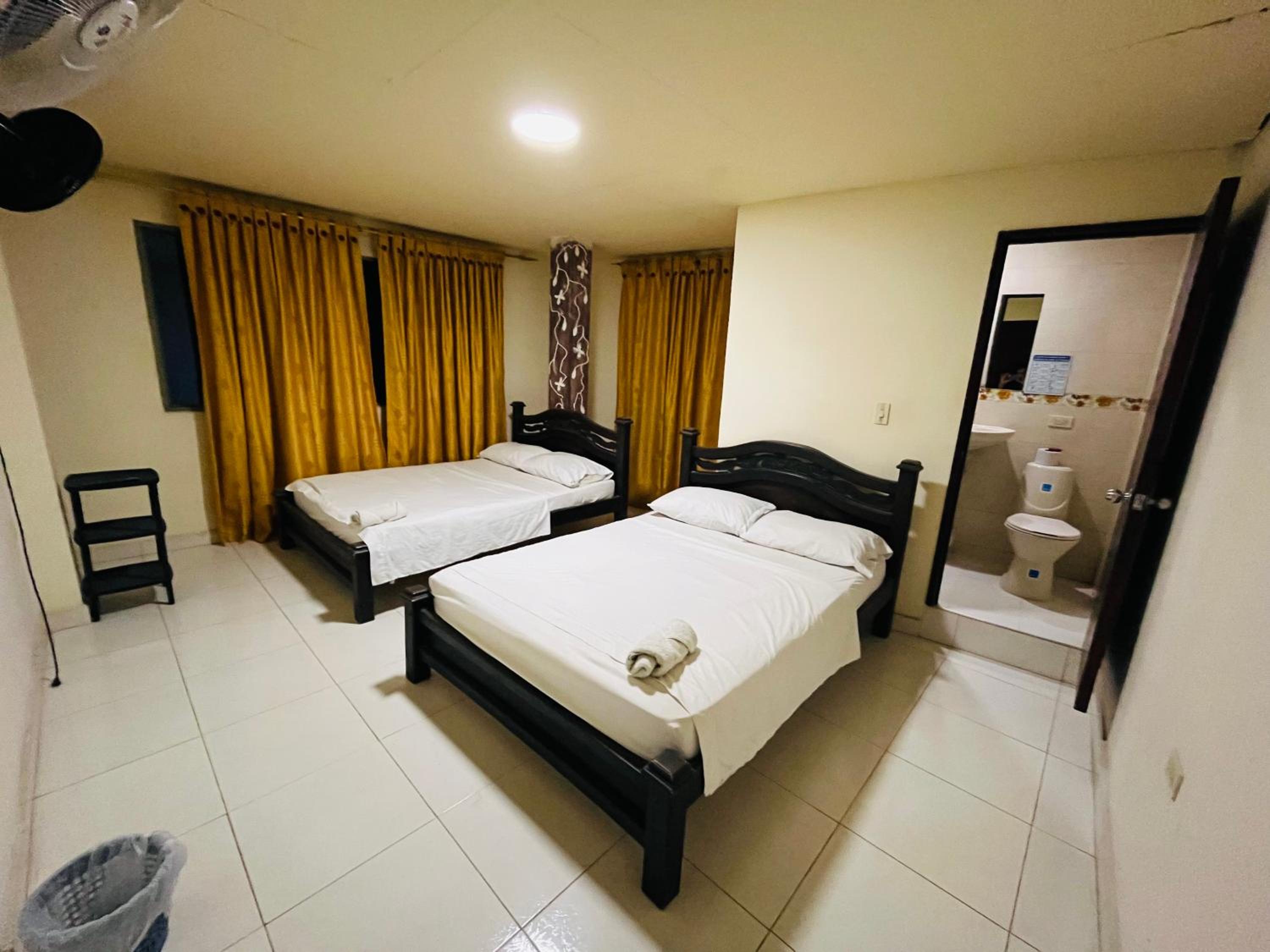 Double Room with Two Double Beds photo 2