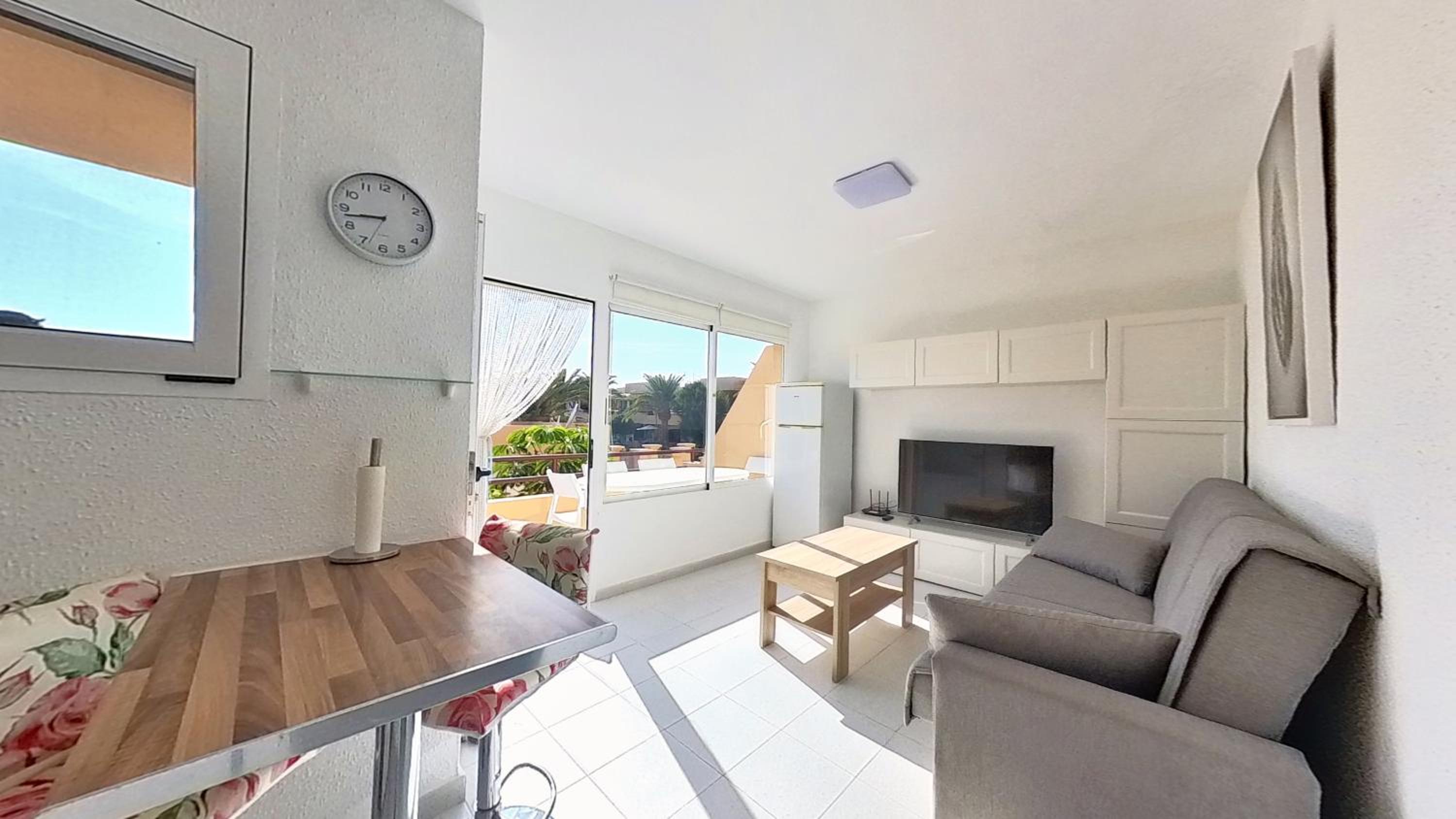 Apartamento de una habitación con terraza