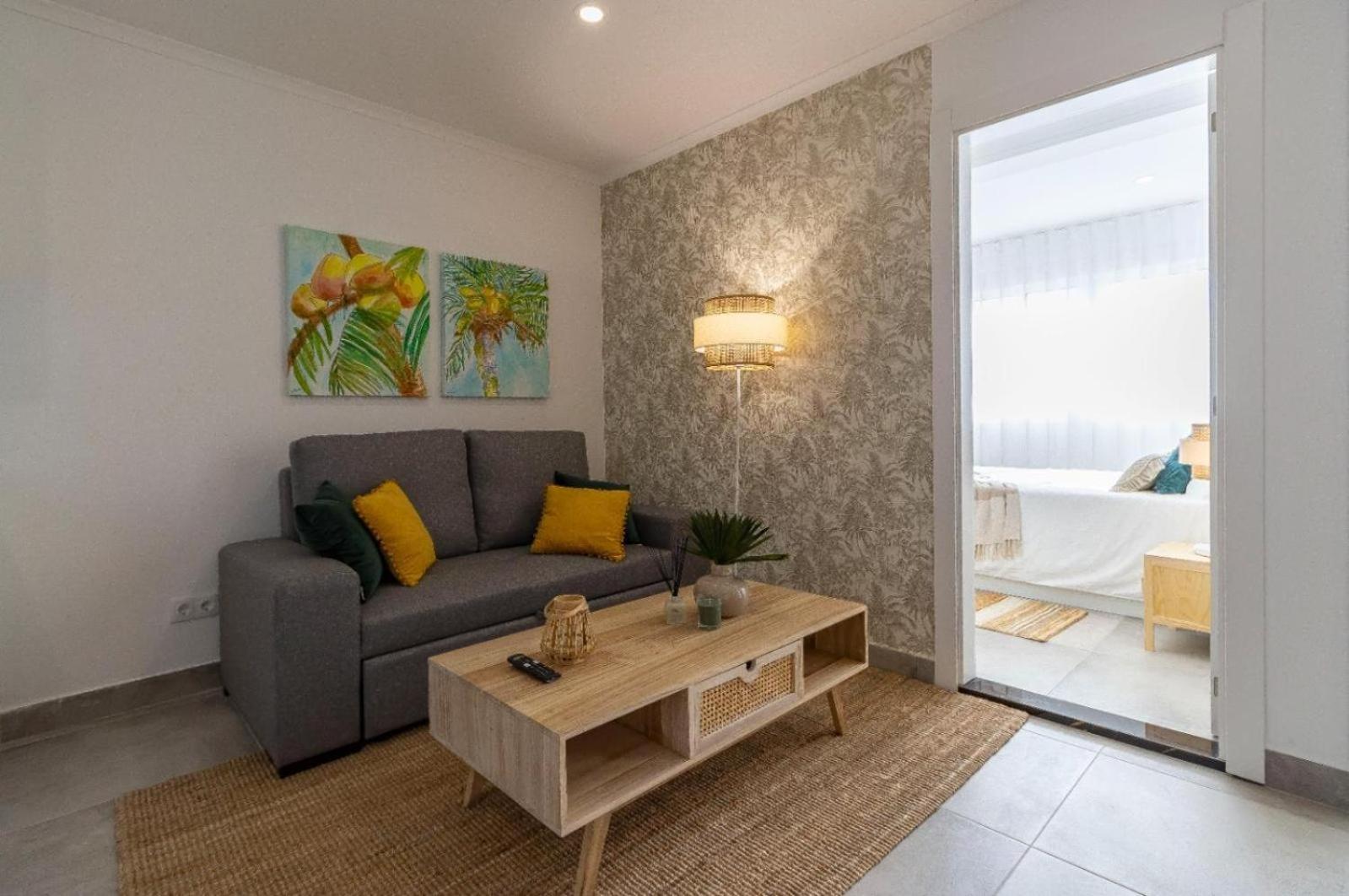 Superior Apartment with City View