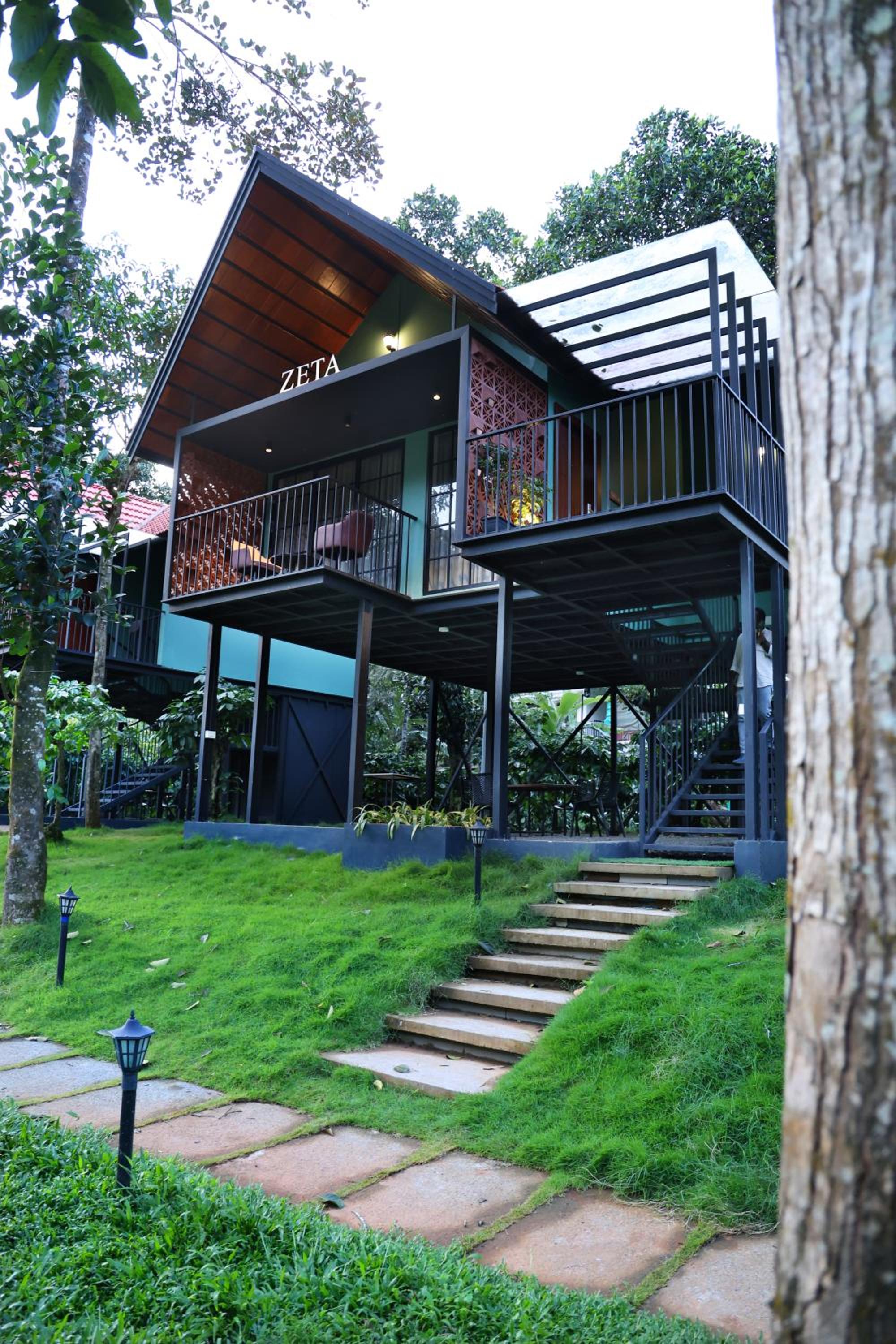 Superior Suite - Photo 20