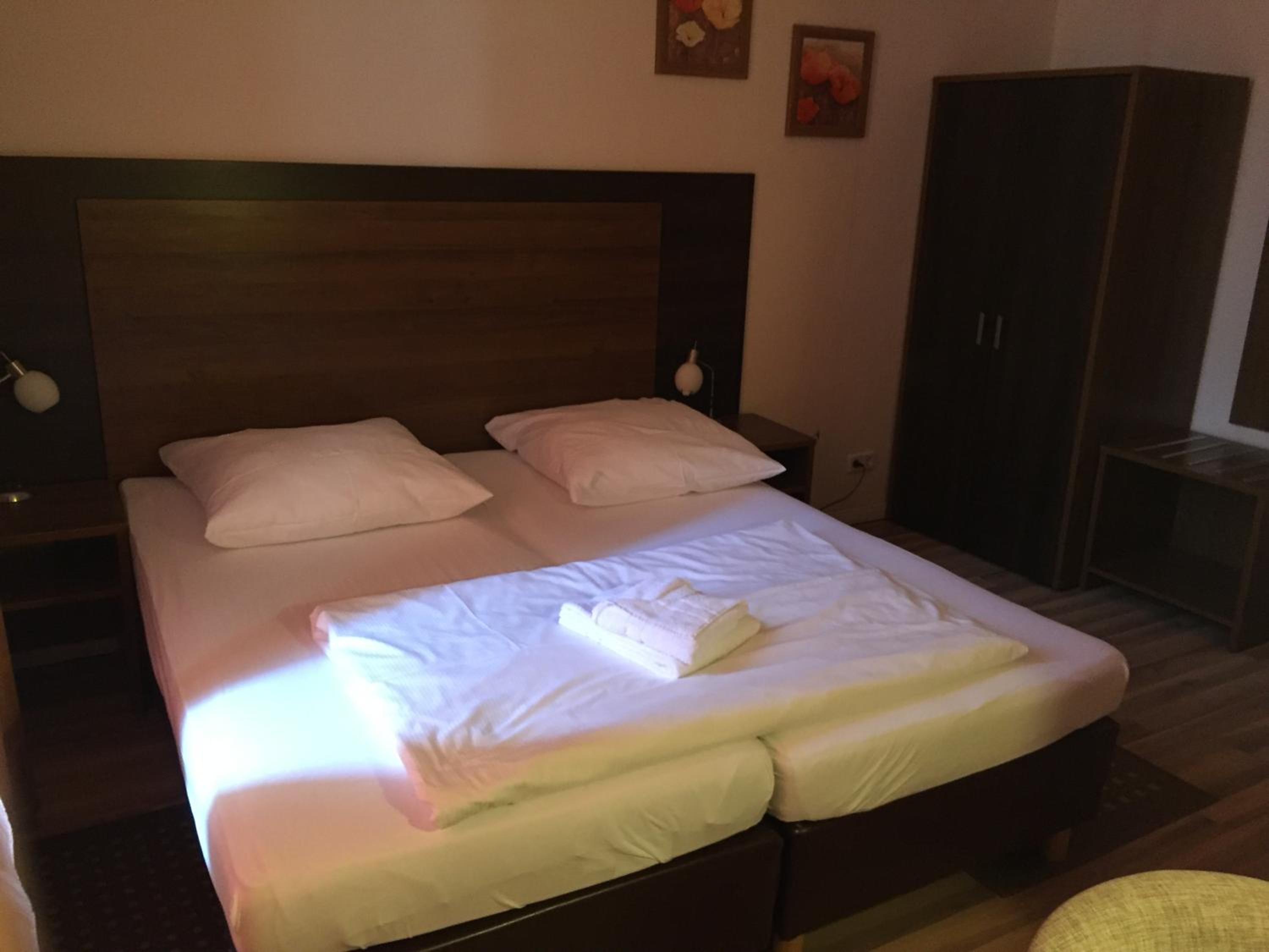Single Room photo 1