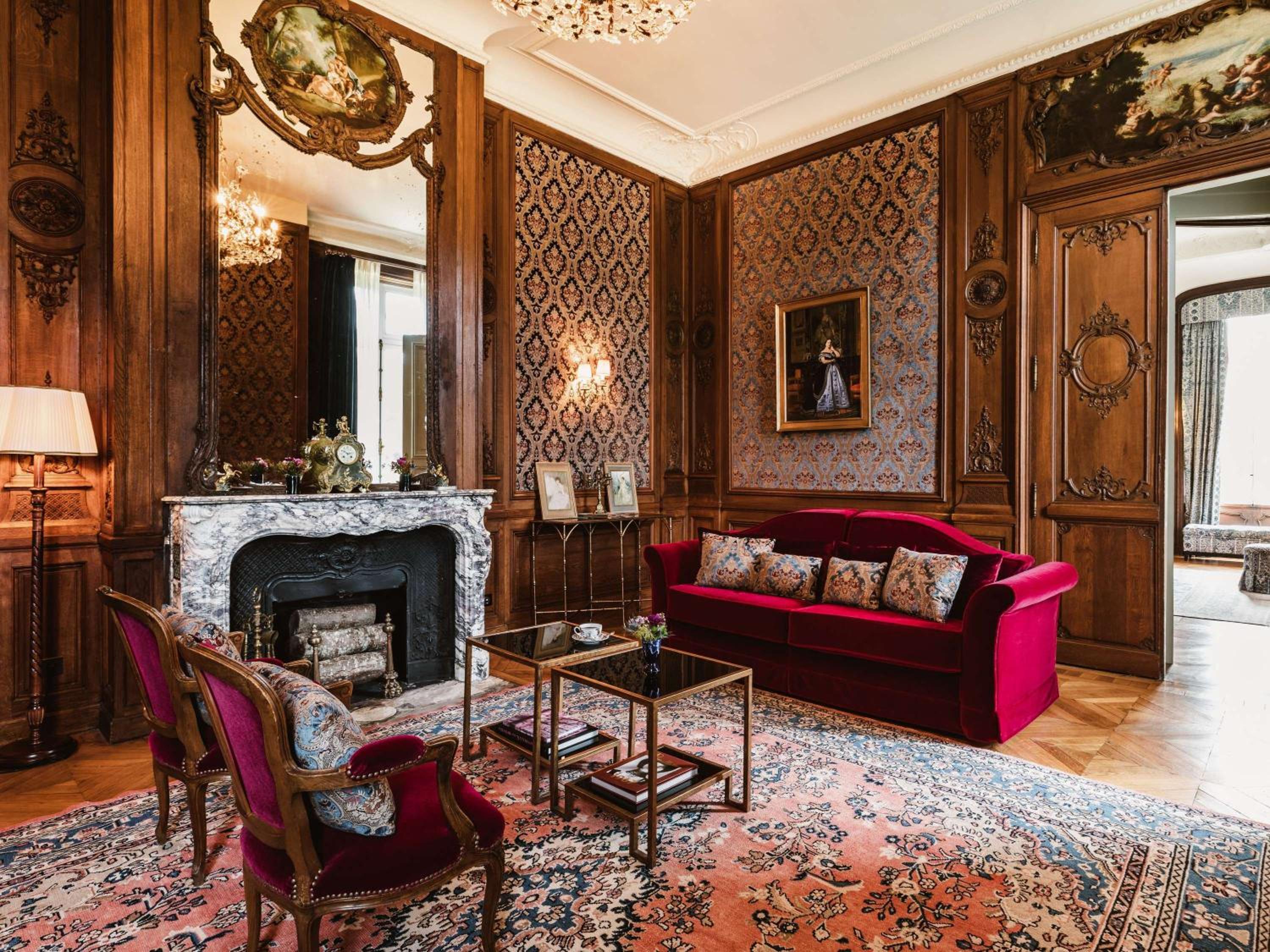 L’ABBAYE – SUITE DE LA BARONNE, 1 King bed with Estate View, 1st floor photo 2