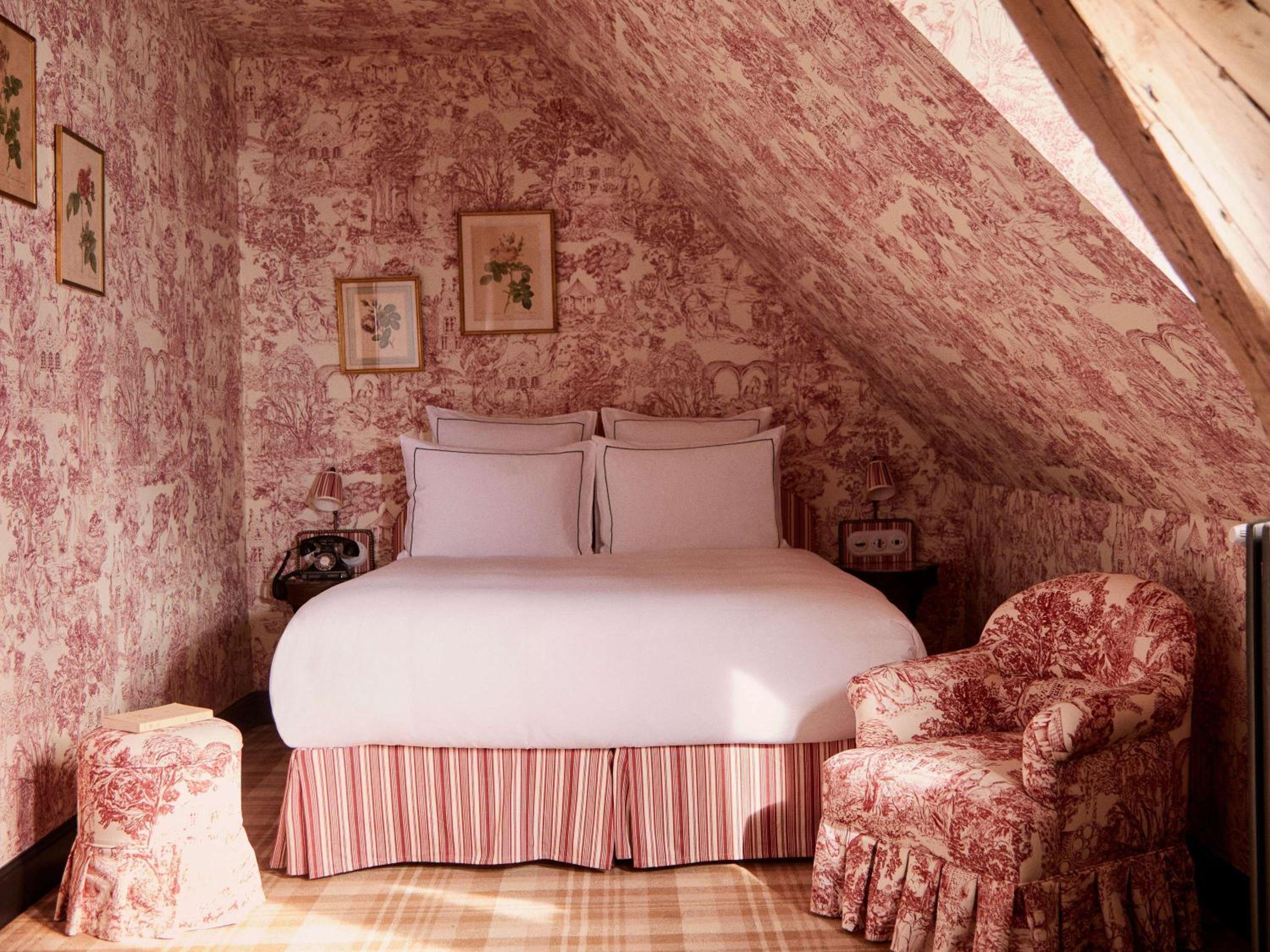 LES HARAS – COSY ROOM, 1 Queen bed, attic room - Photo 6