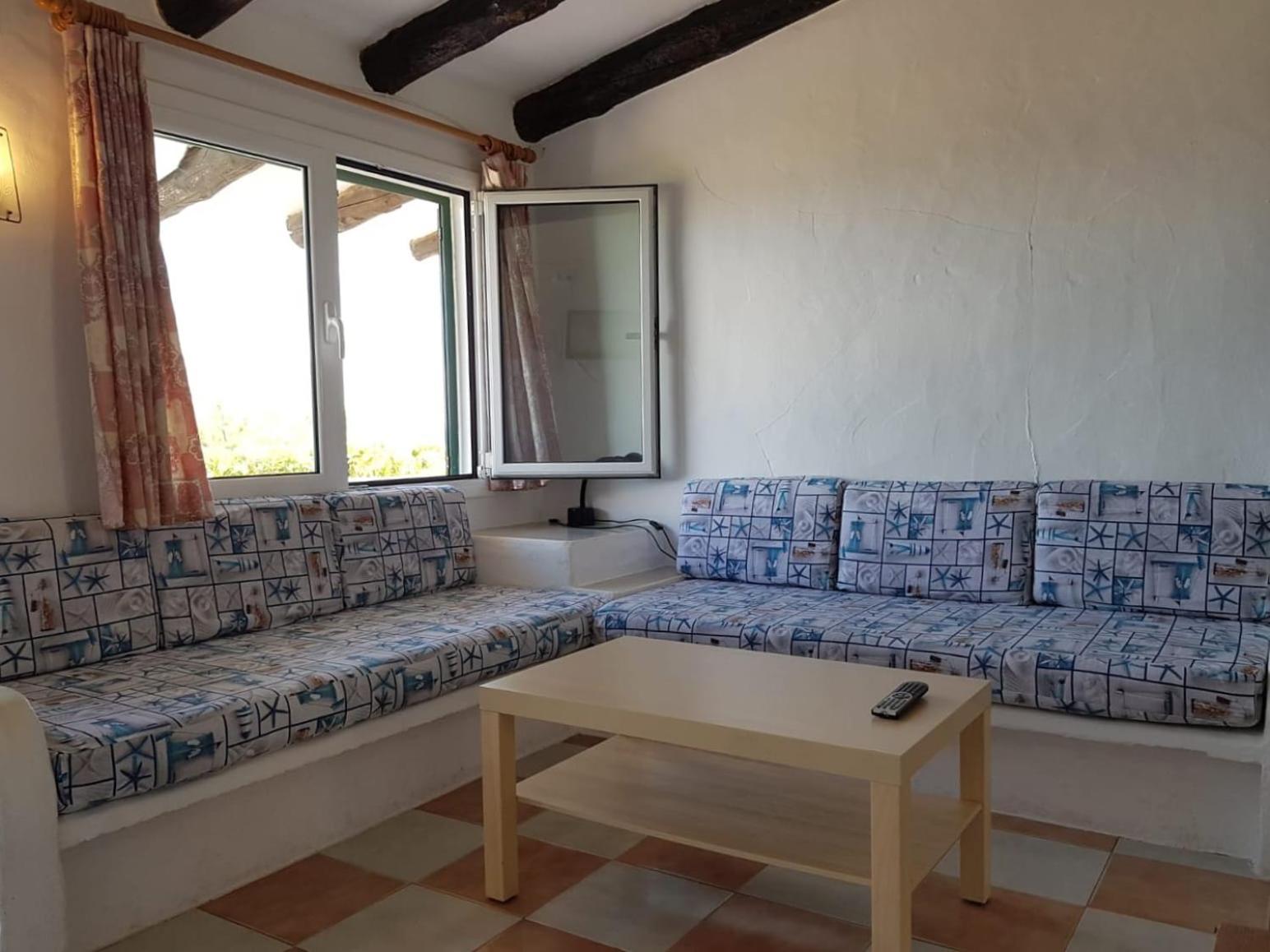 Apartamento de dos habitaciones con vista al mar