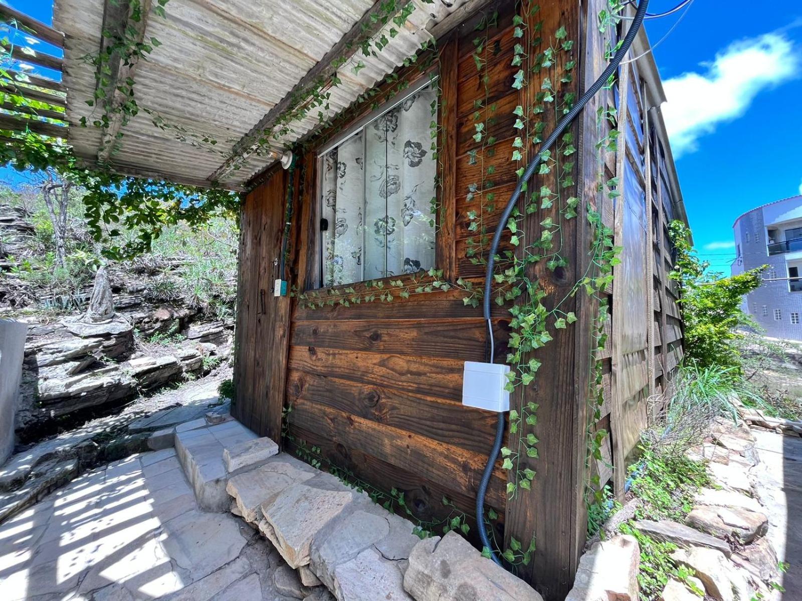 Deluxe Bungalow photo 2