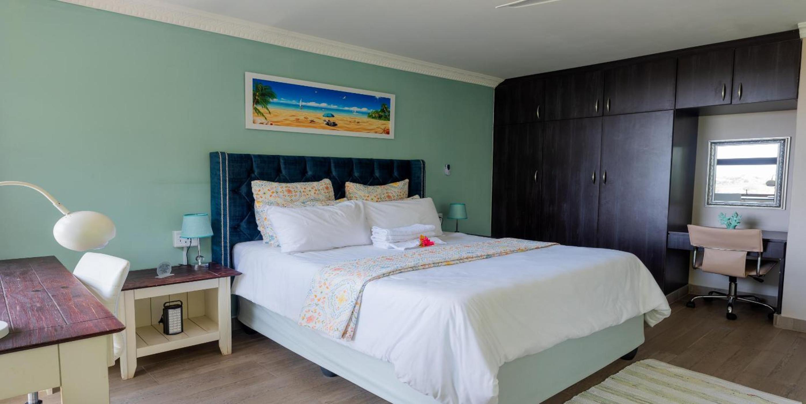 Apartment with Sea View - Photo 1