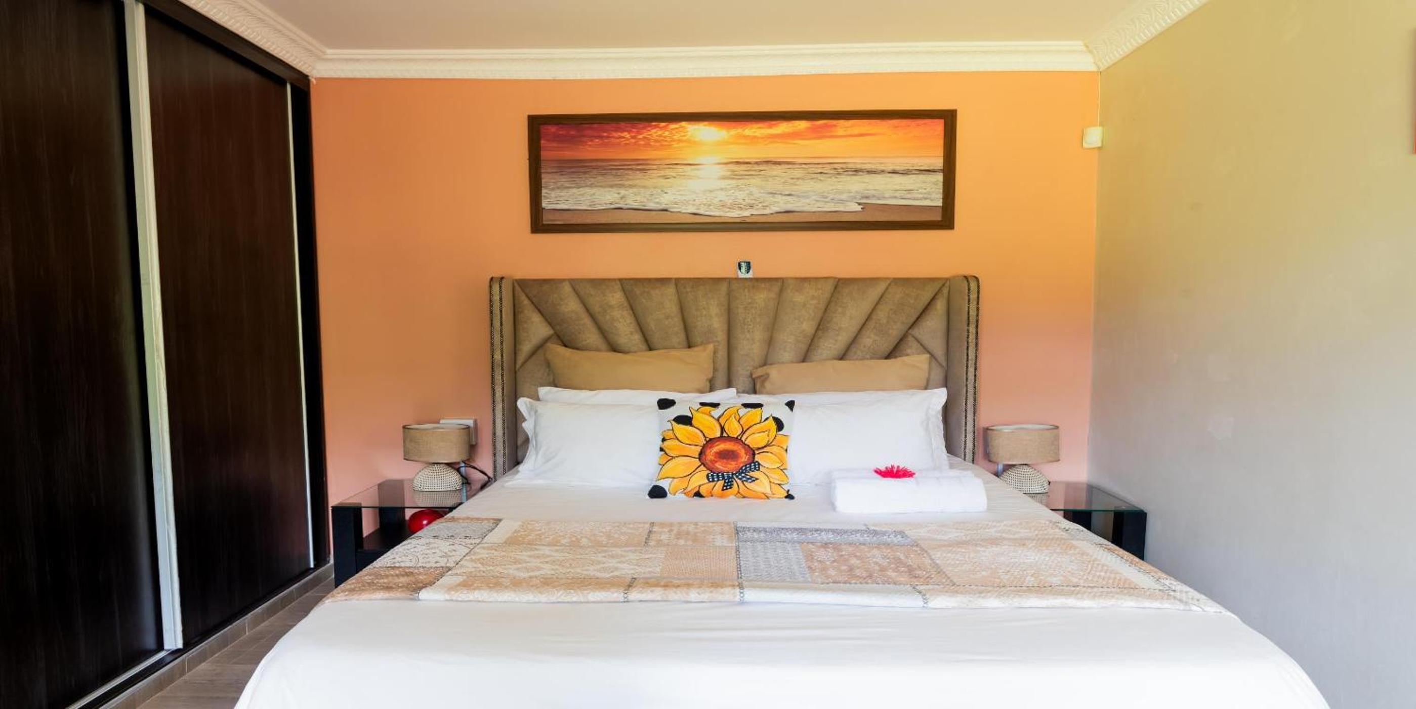 Apartment with Sea View - Photo 4