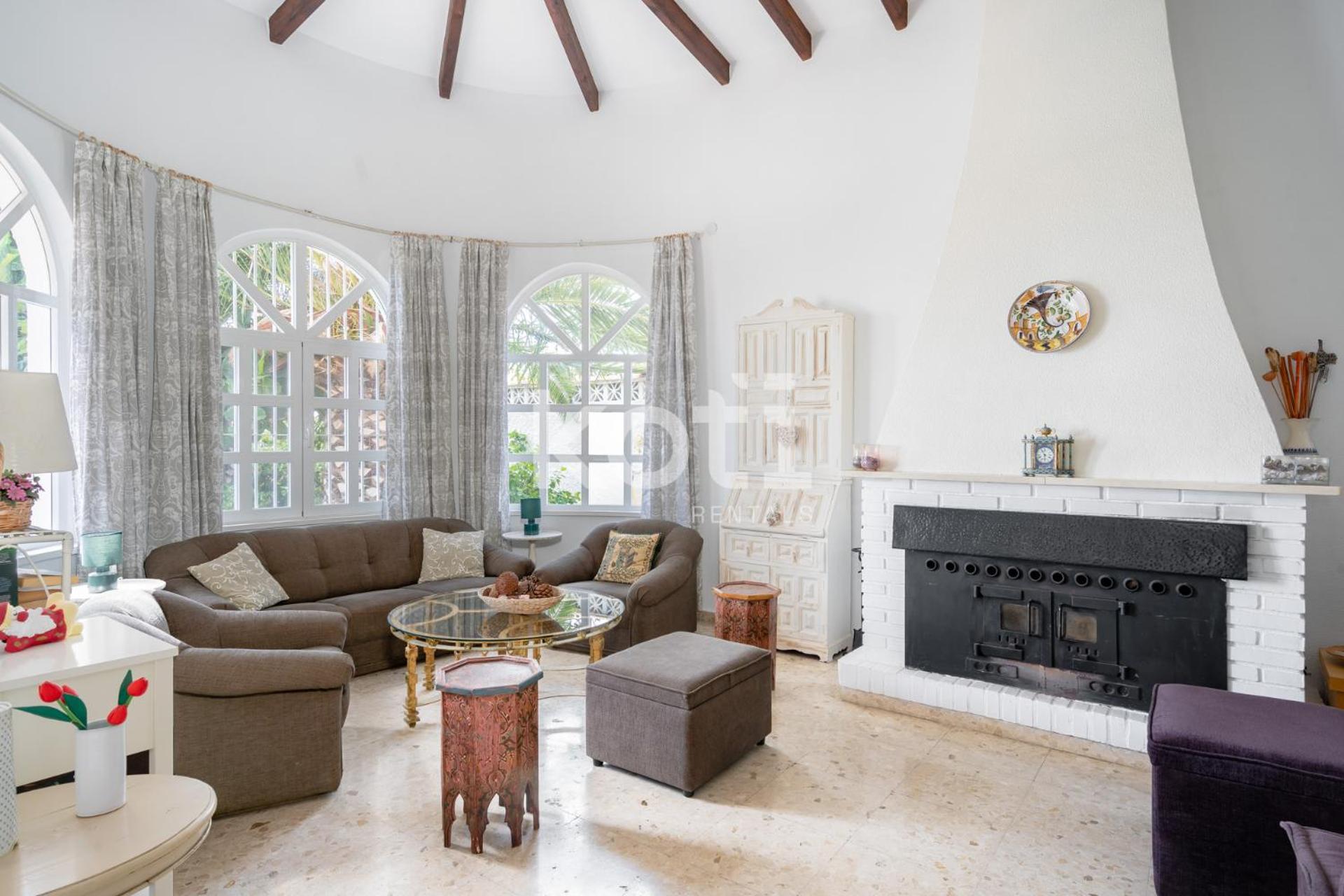 Villa con piscina privada