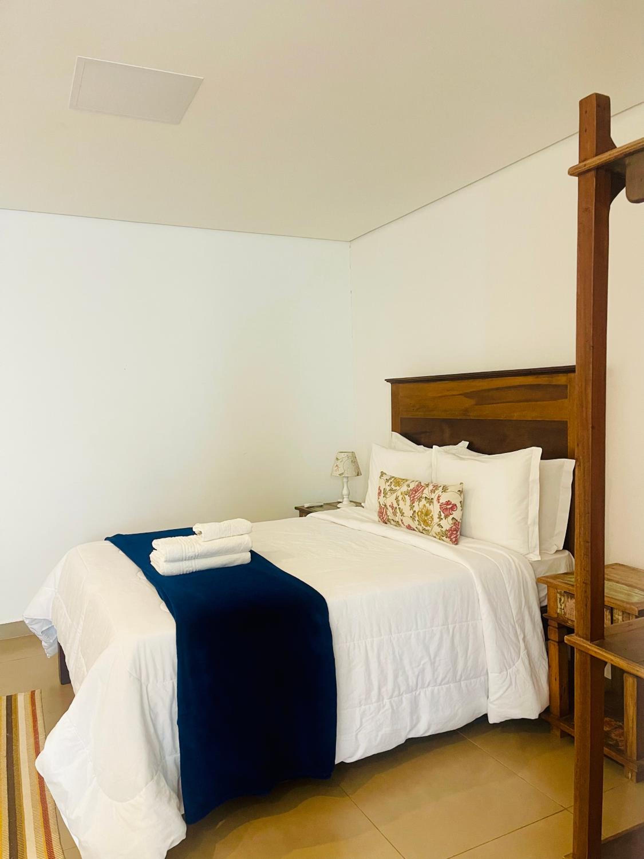 Double Room with Garden View - Photo 4