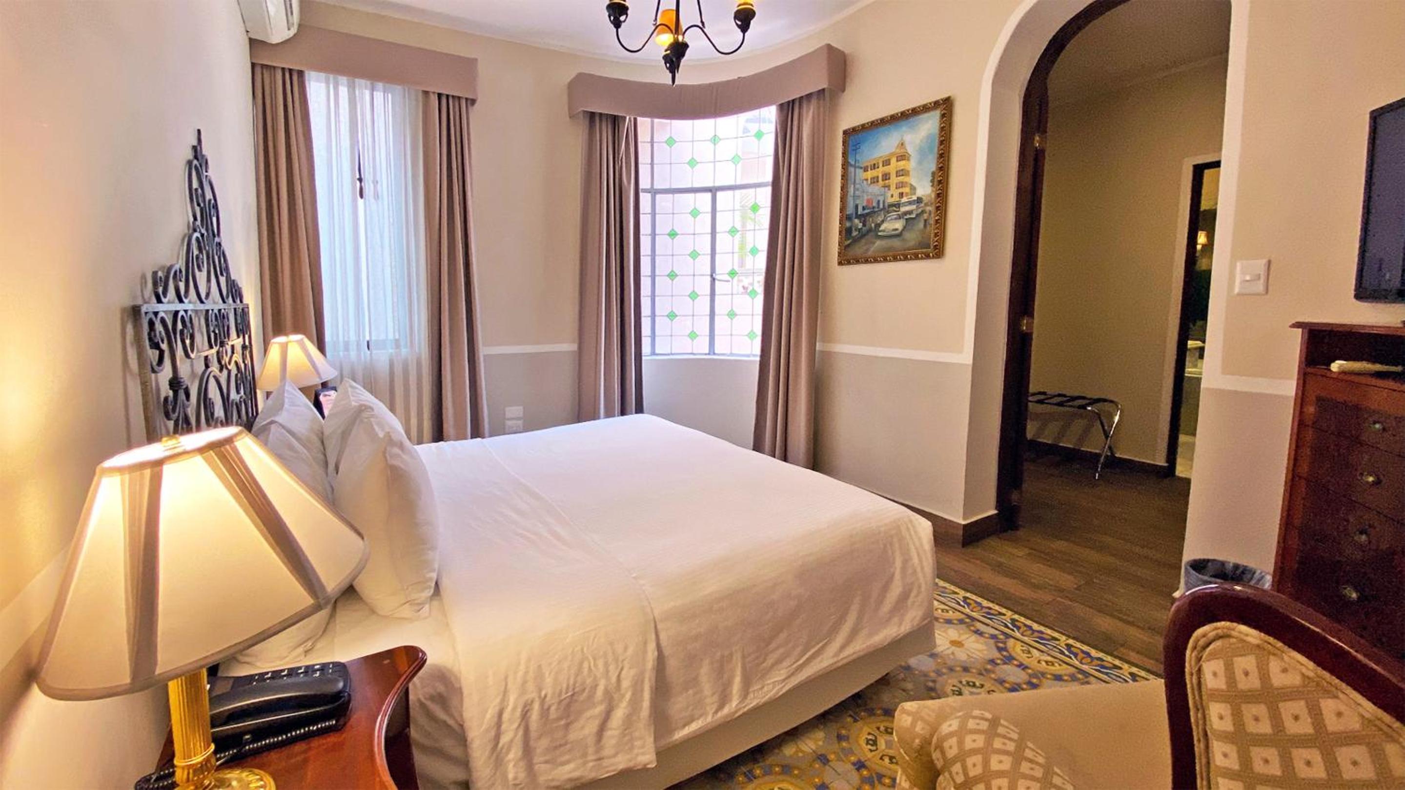 Deluxe Double Room - Photo 3