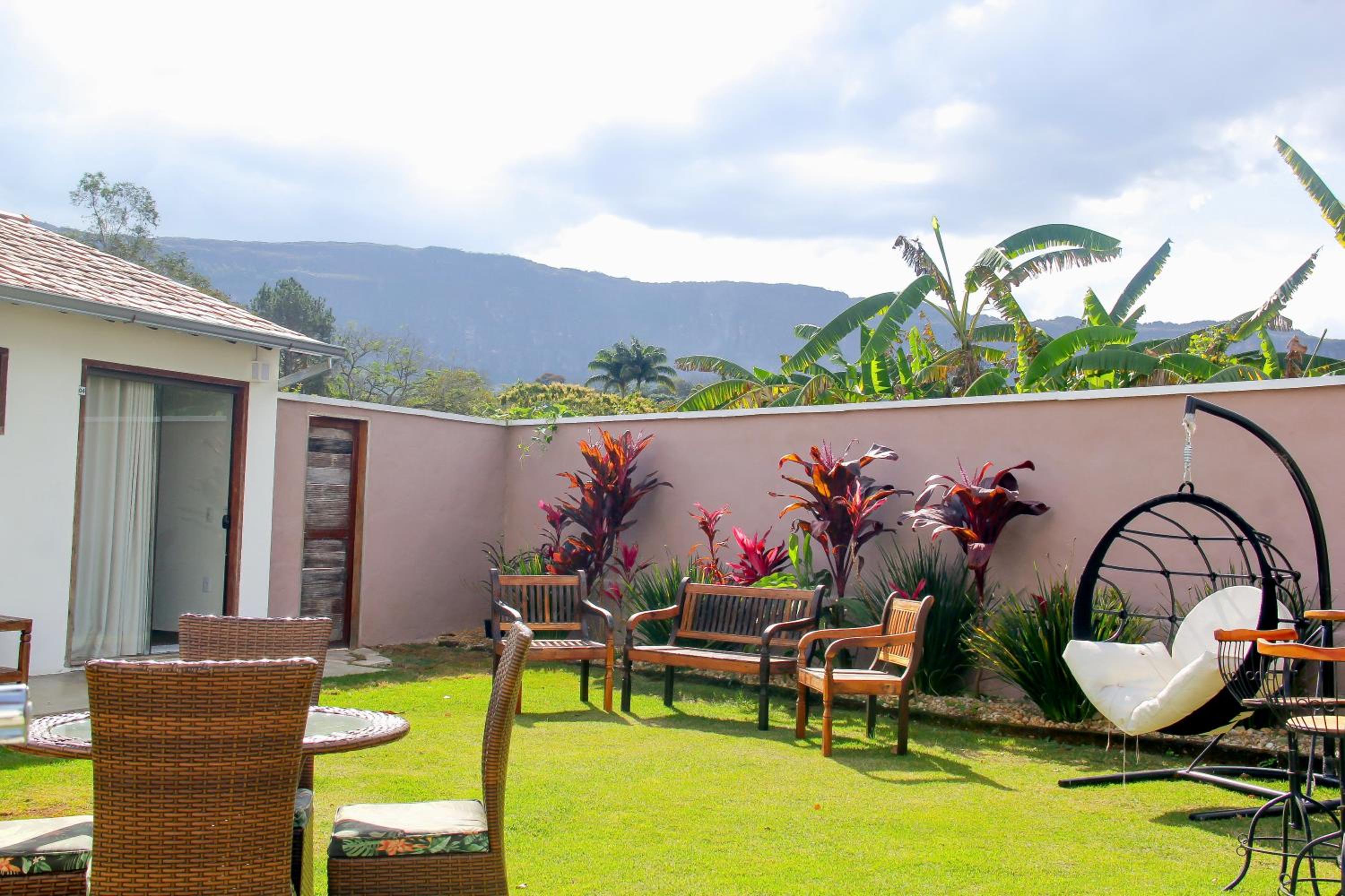 Double Room with Garden View - Photo 6