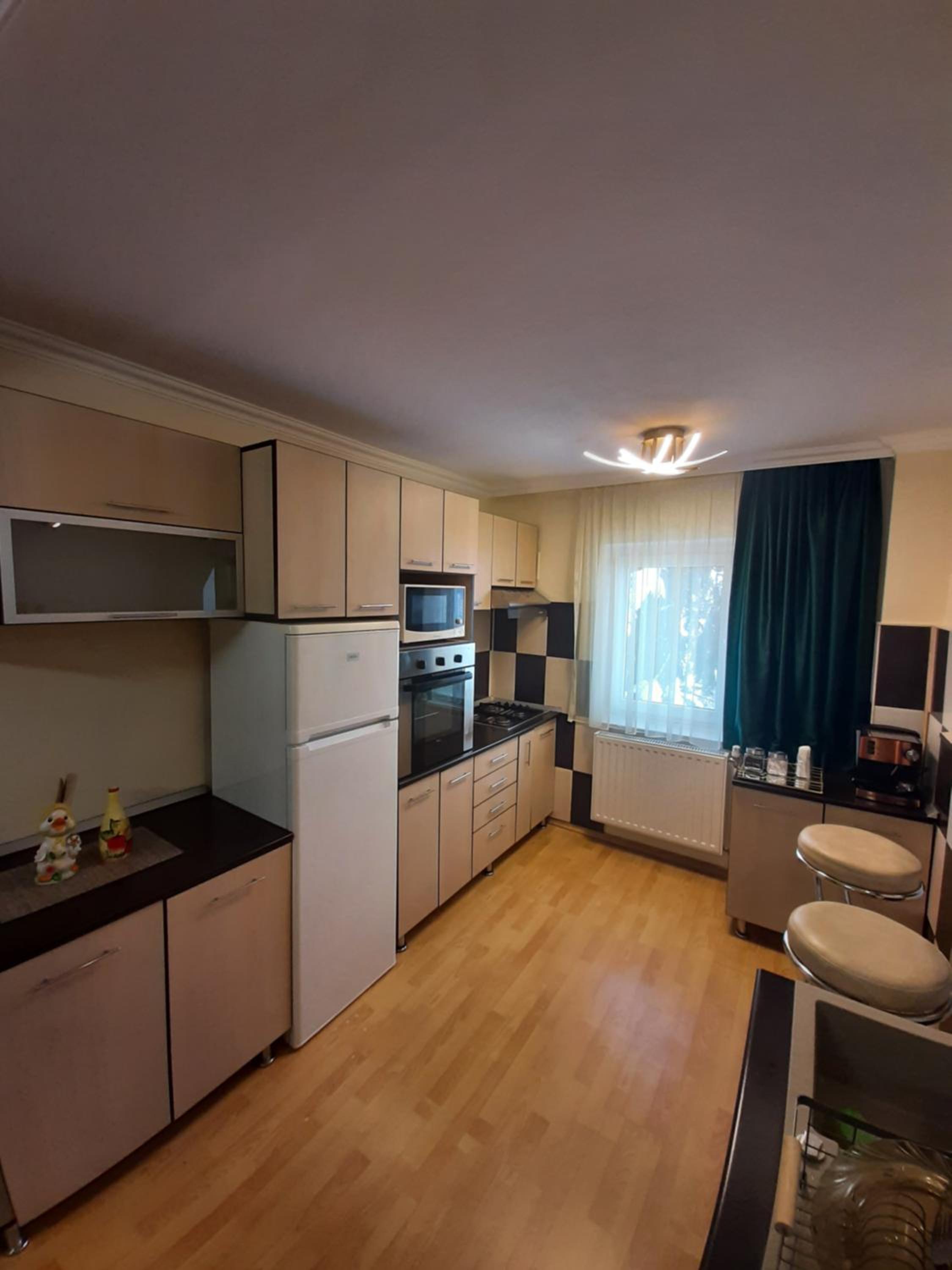 One-Bedroom Apartment photo 2