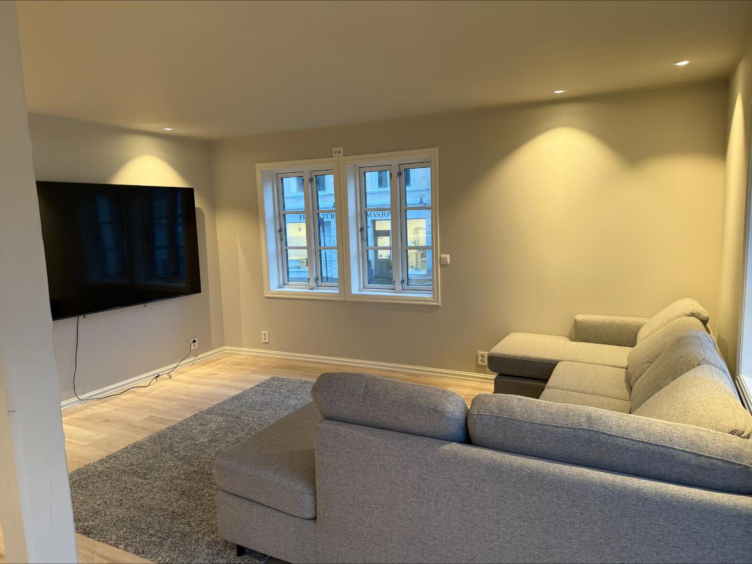 Three-Bedroom Apartment with Sea View photo 1
