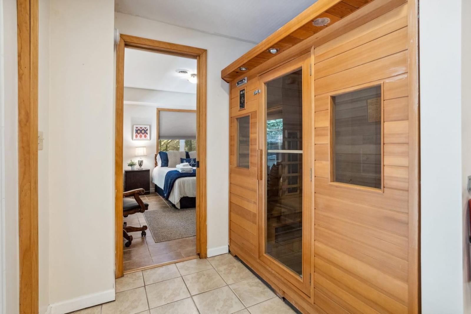 Four-Bedroom House photo 1